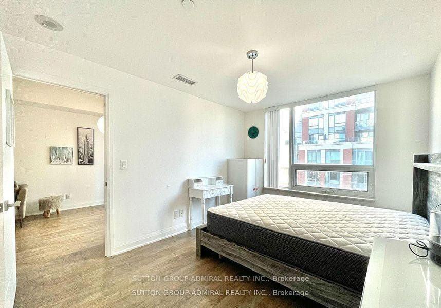 18 Uptown Drive Unit 310 photo 12