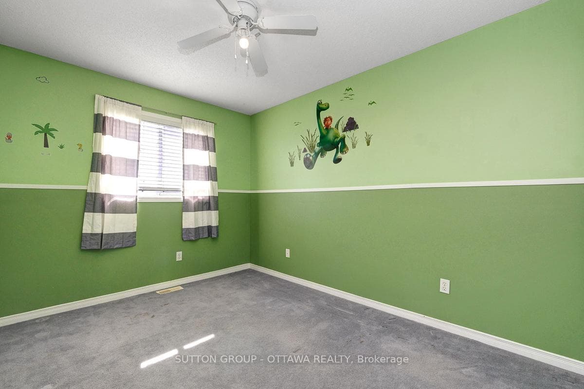 2002 Scully Way photo 26