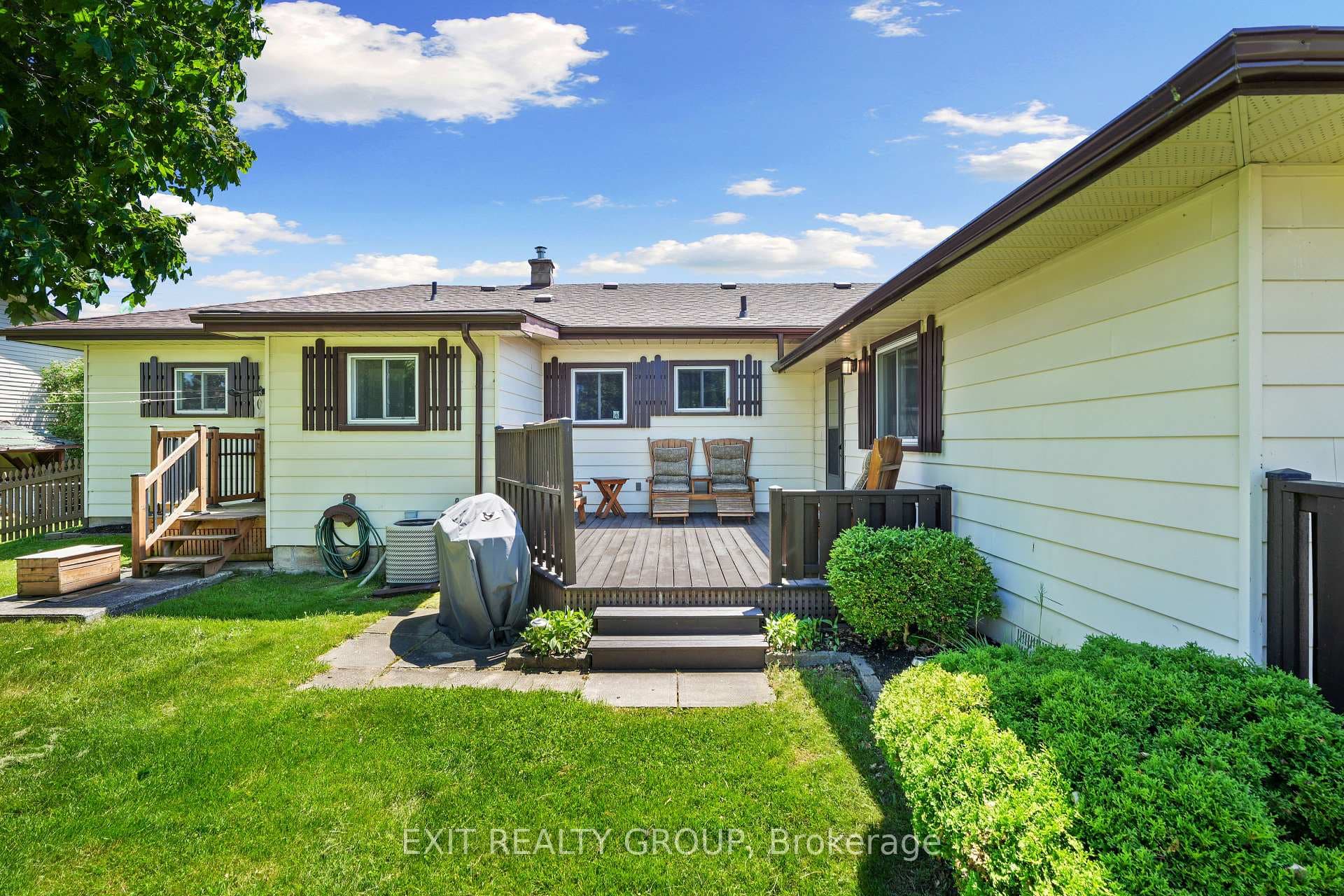2402 Hamilton Road photo 31