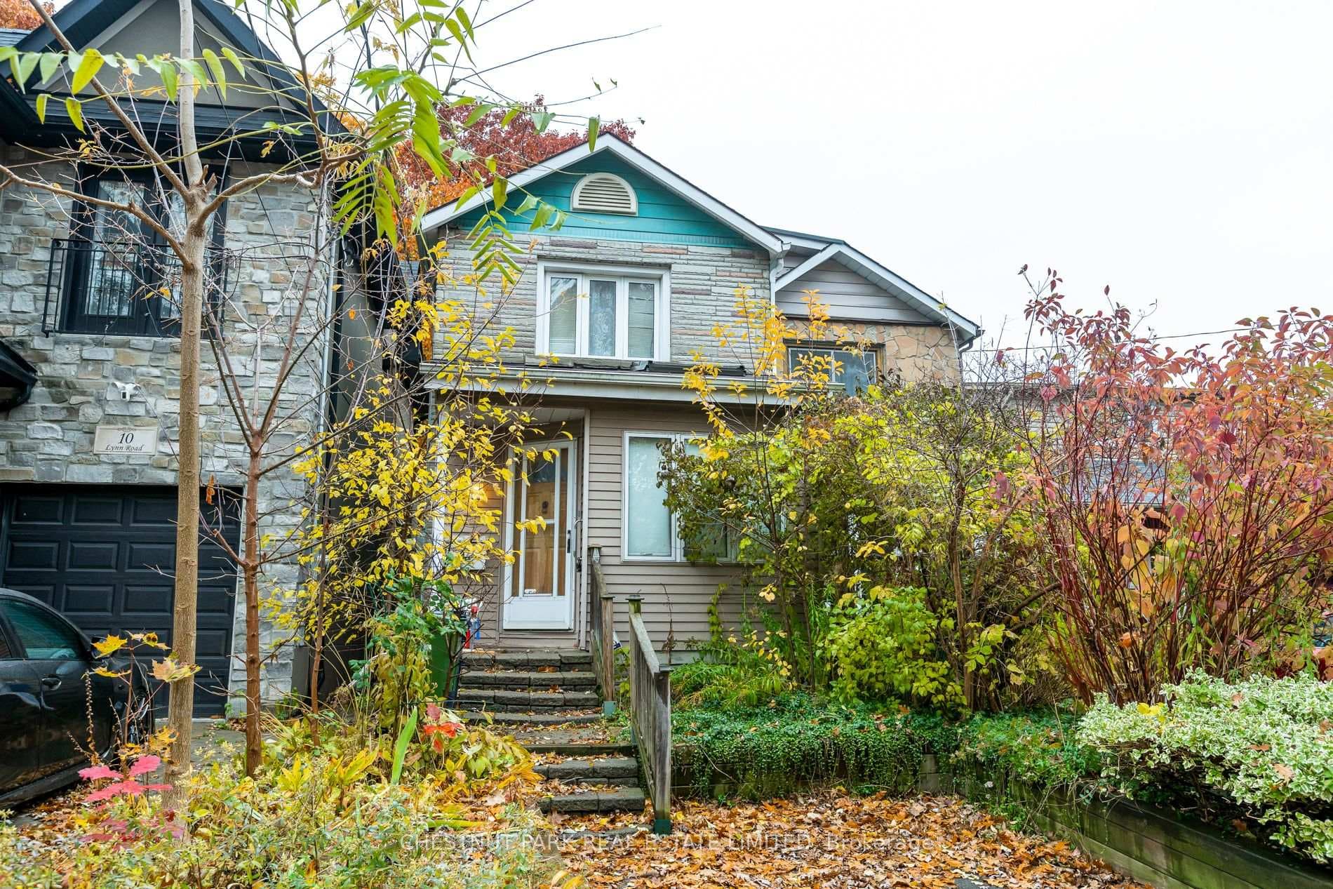 14 Lynn Road photo 2