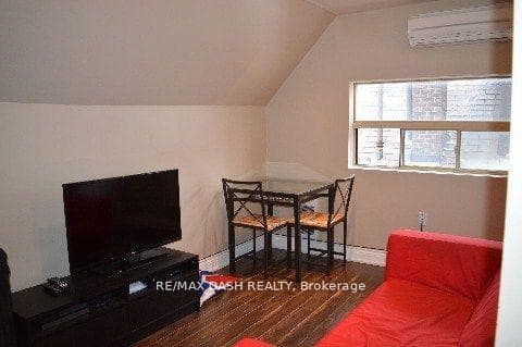 141 Admiral Road Unit 302 photo 7