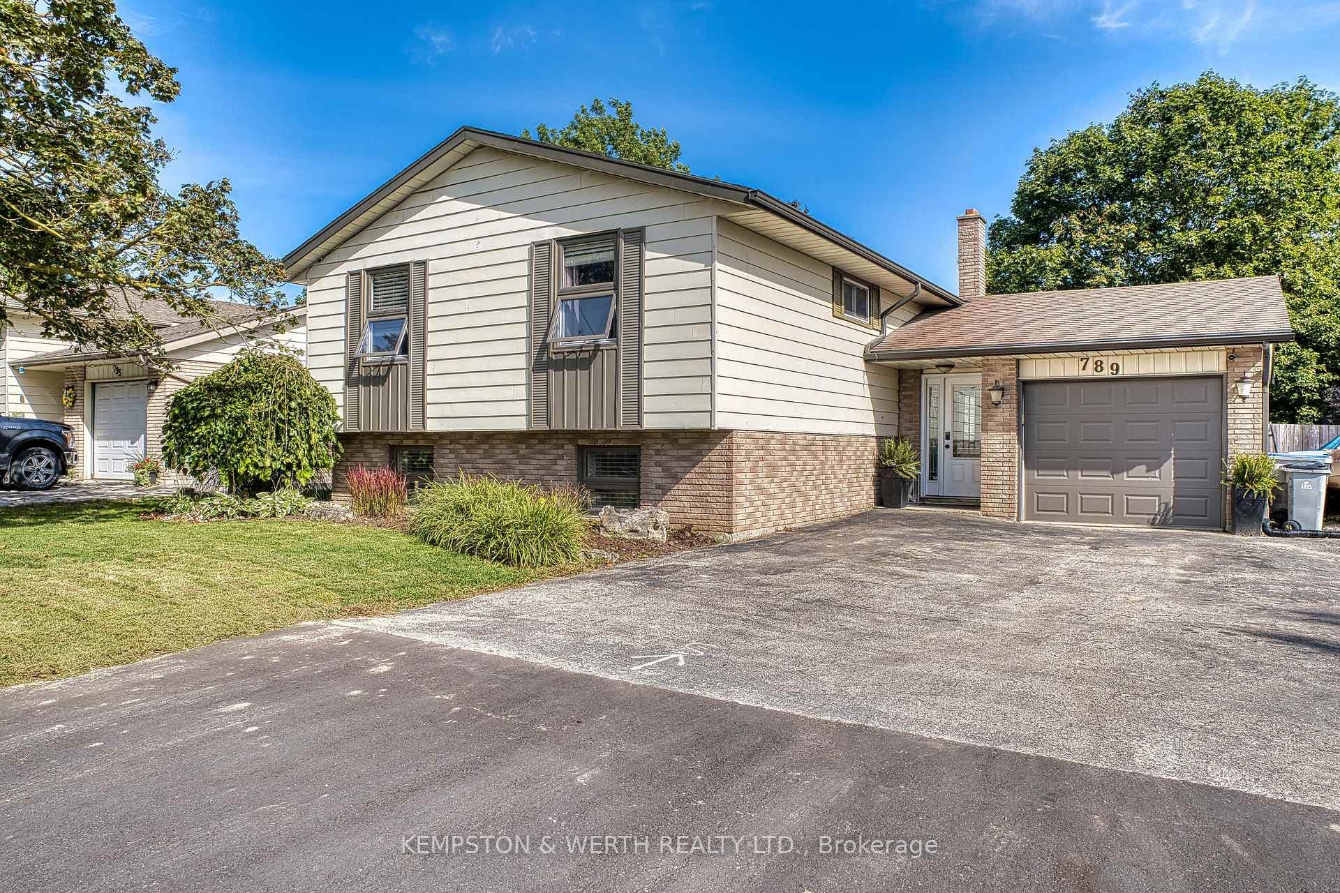 789 John Street photo 3