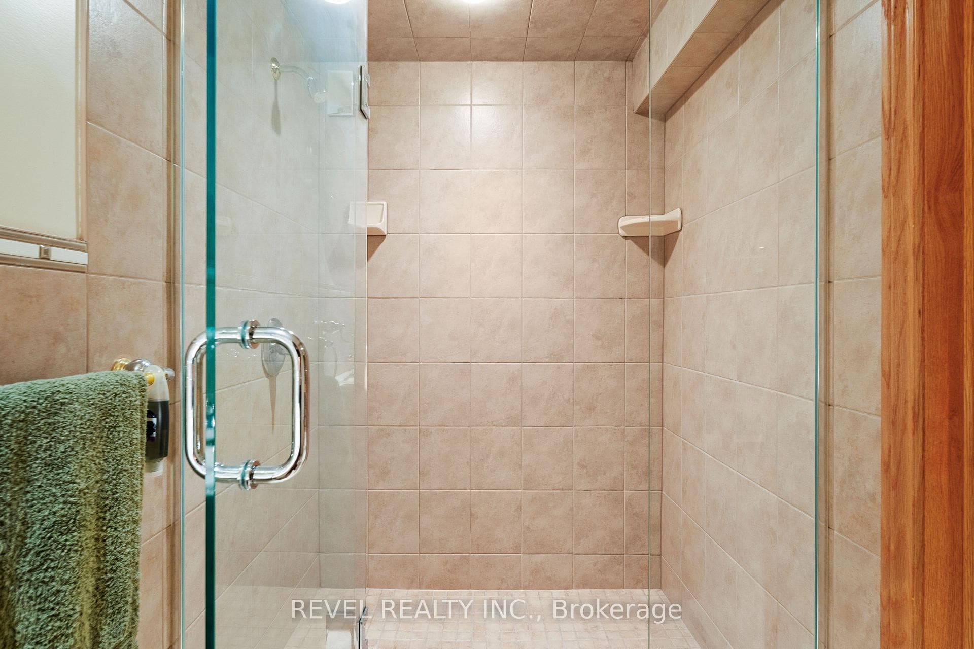 1627 Mardell Street photo 45