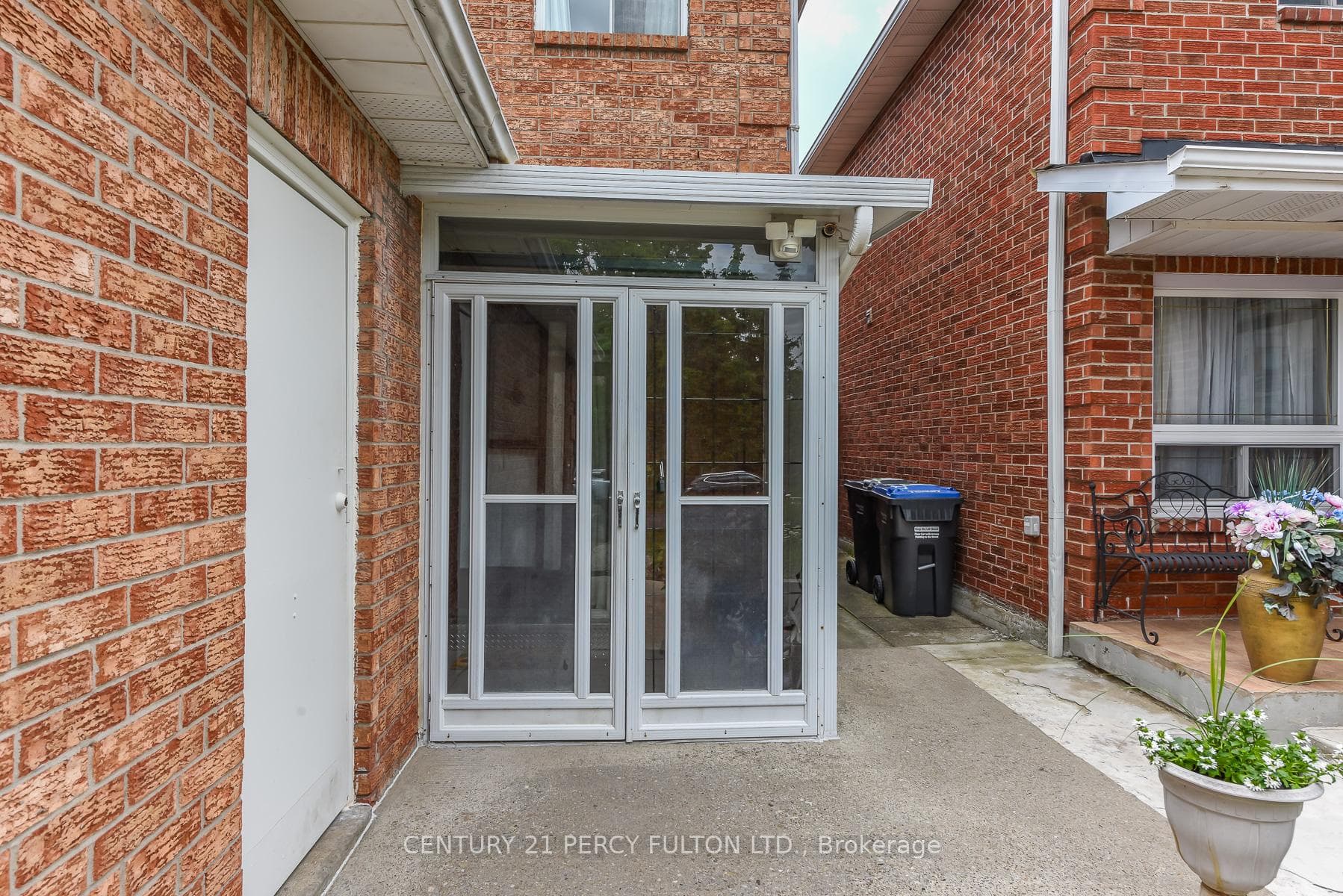 233 Murray Street photo 3