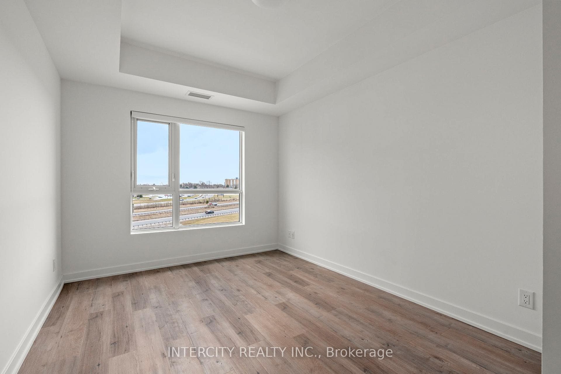 56 Lakeside Terrace Unit 1010 photo 14