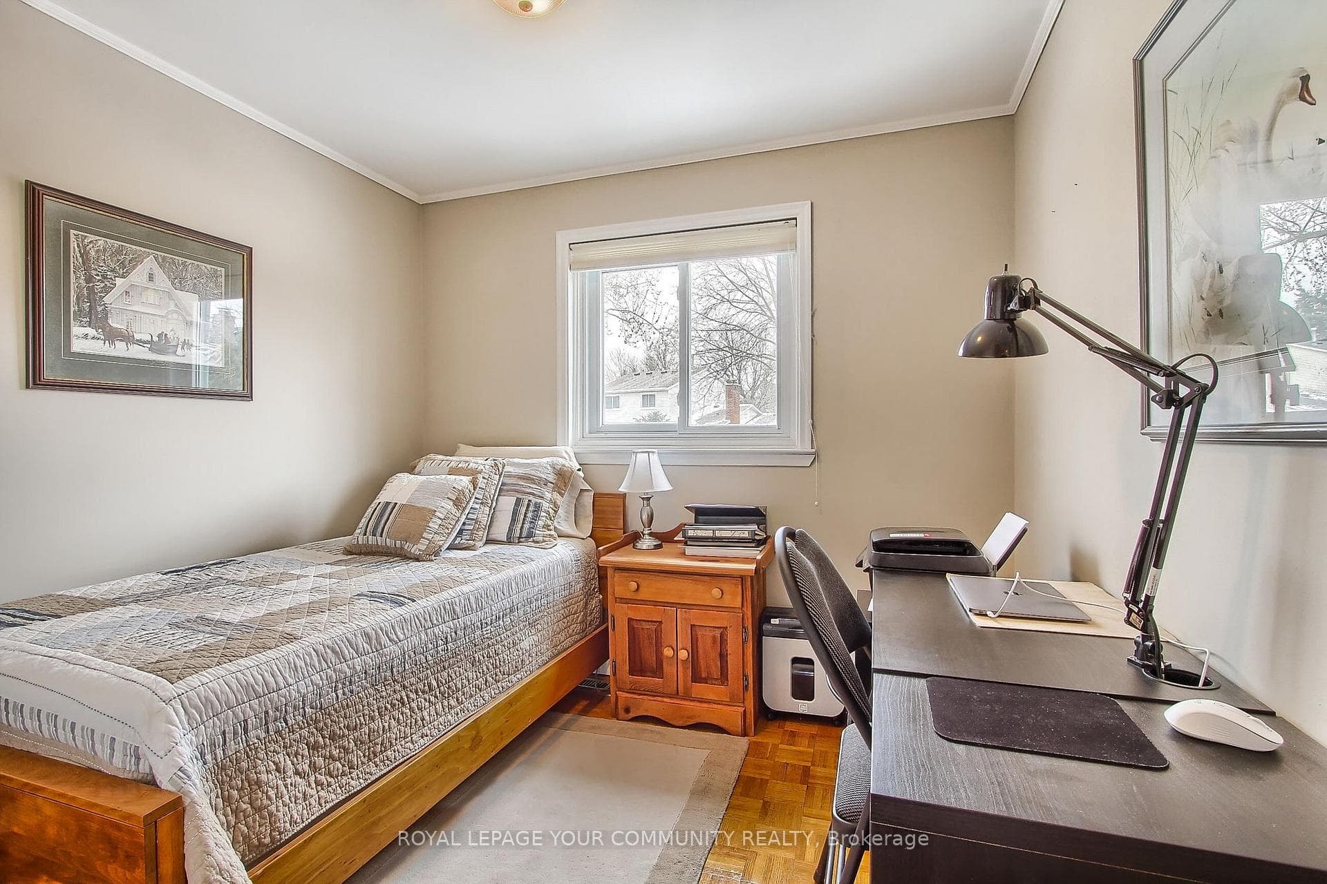 18 Oak Court photo 16