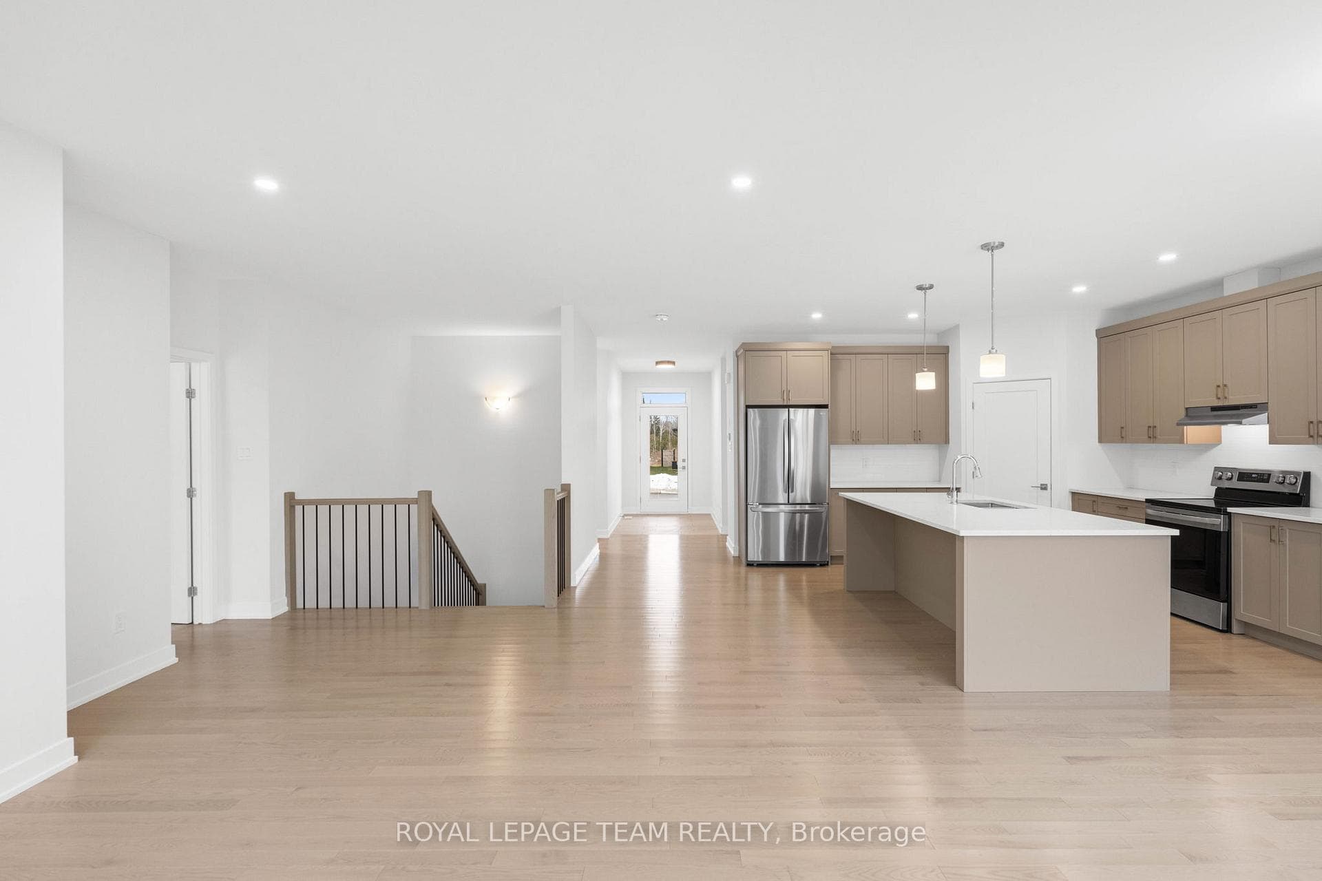 295 WOOD Avenue photo 18