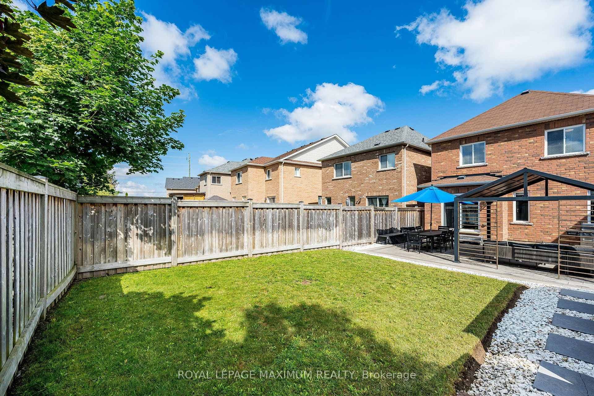913 Miller Park Avenue photo 49
