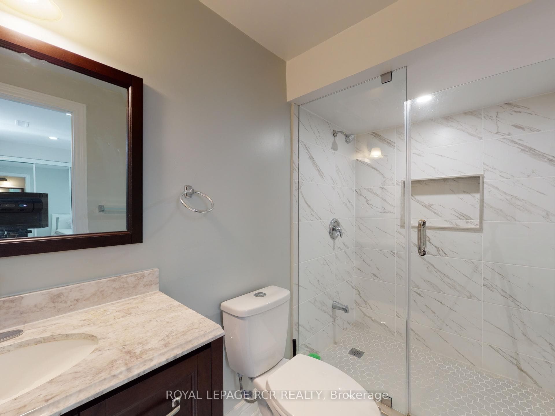 1 Meadowood Drive photo 17