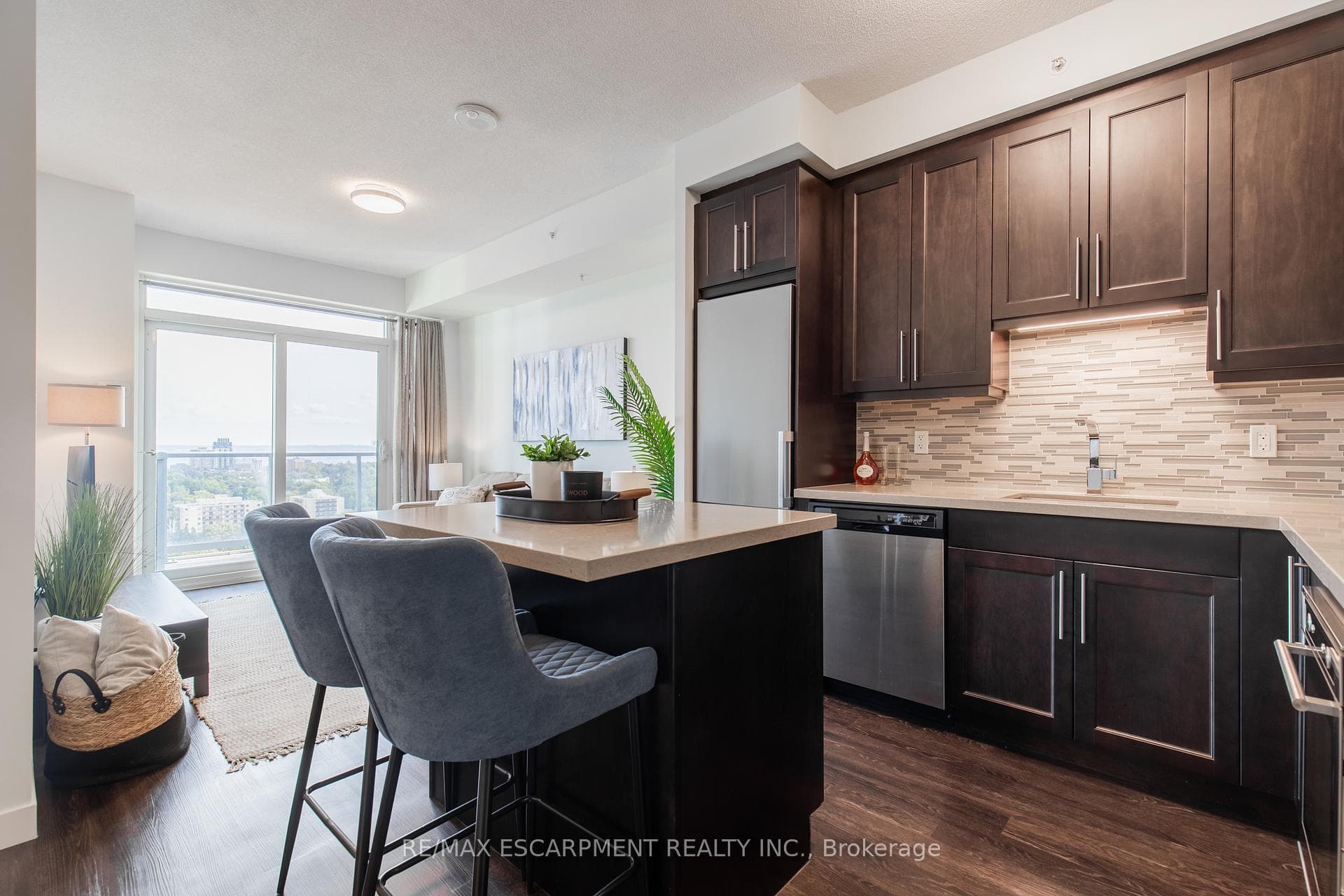 2081 Fairview Street Unit 1704 photo 12