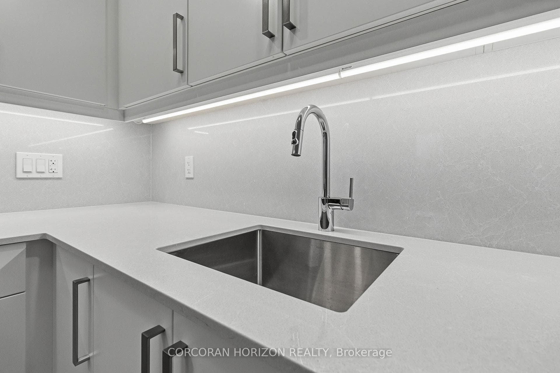 3240 William Coltson Avenue Unit 219 photo 11