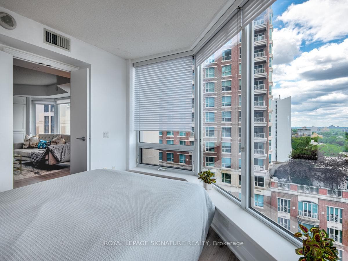 155 Yorkville Avenue Unit 1417 photo 20