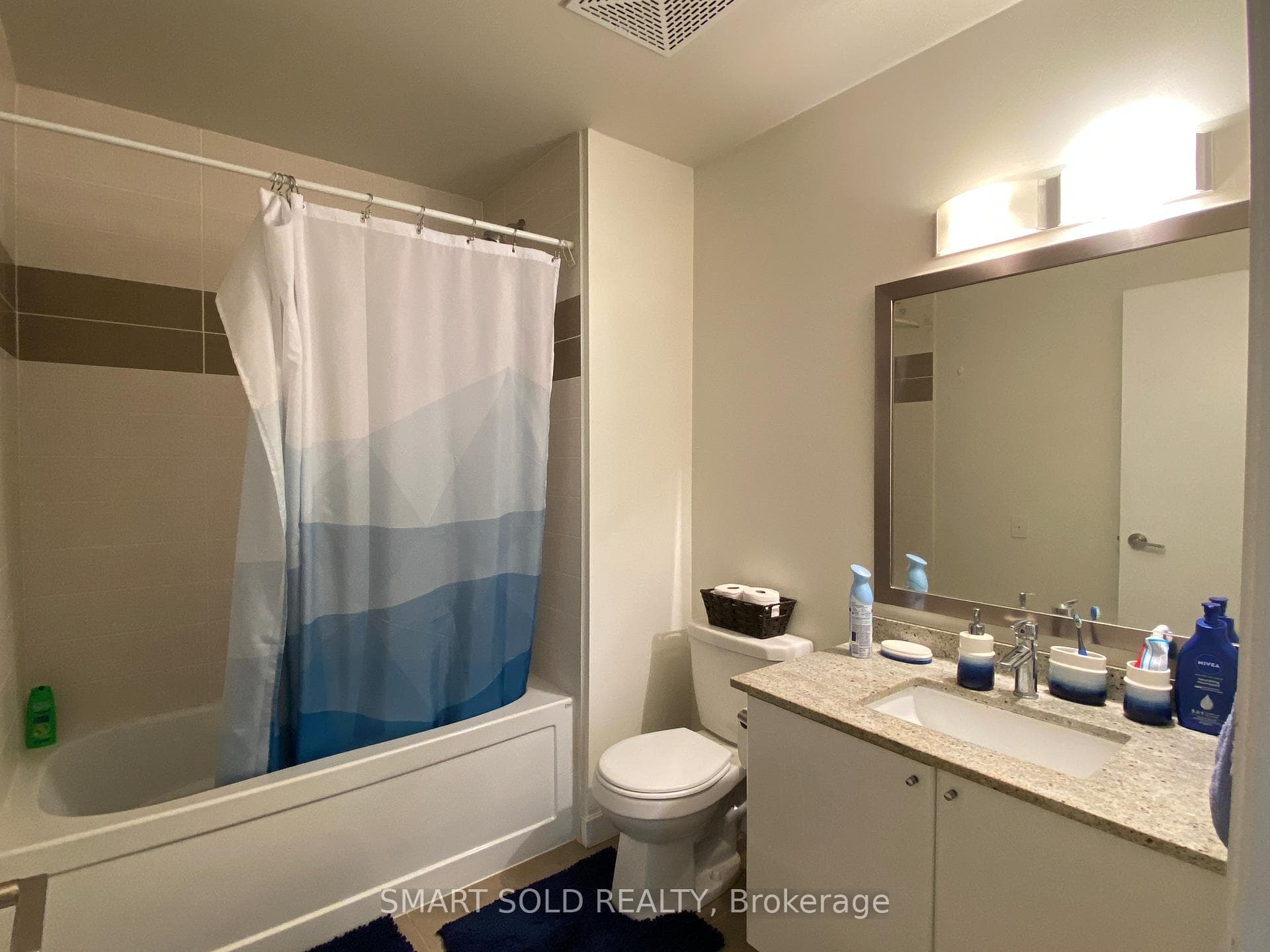 33 Bay Street Unit 2807 photo 23