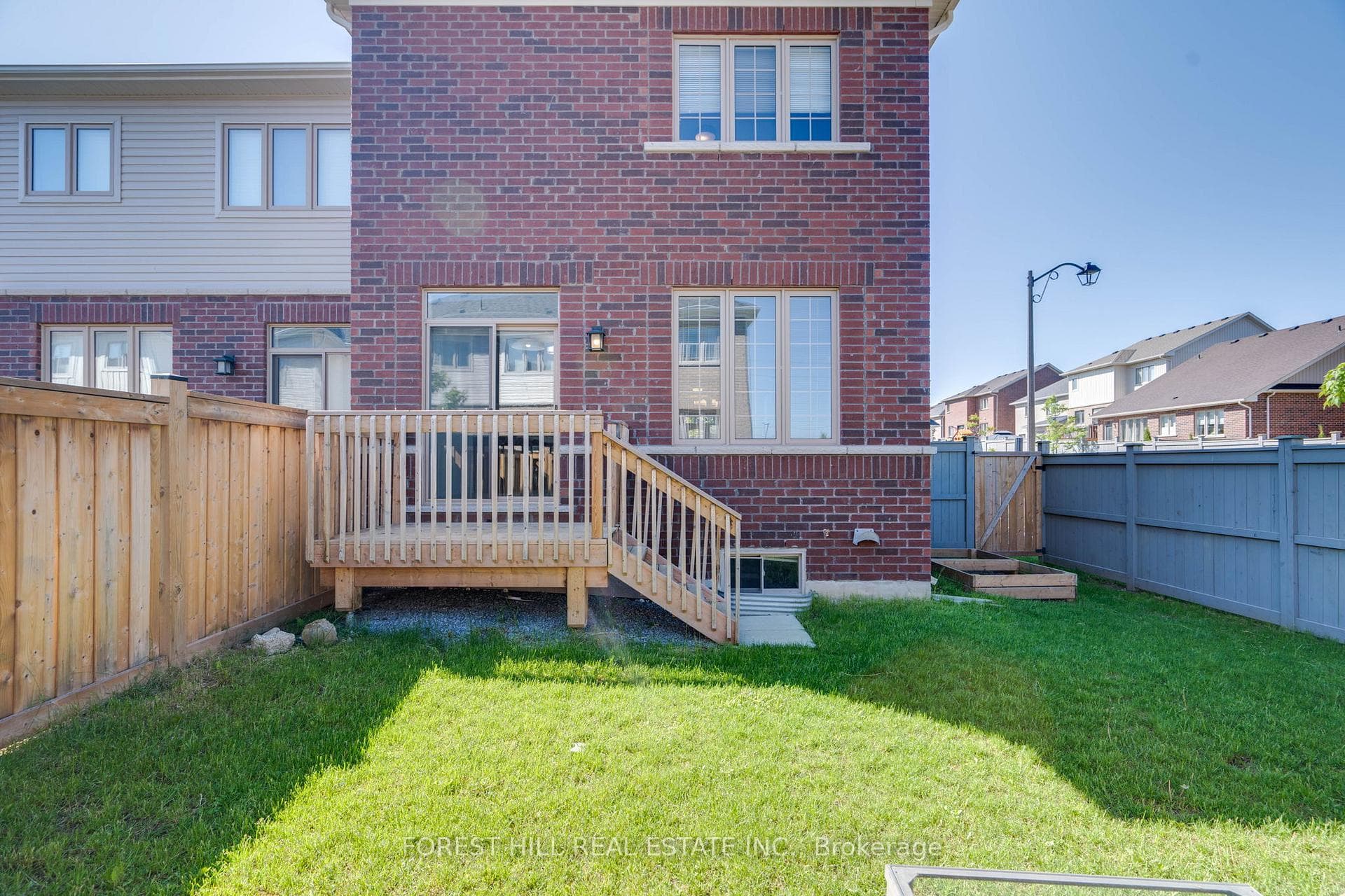 50 Clifford Crescent photo 33