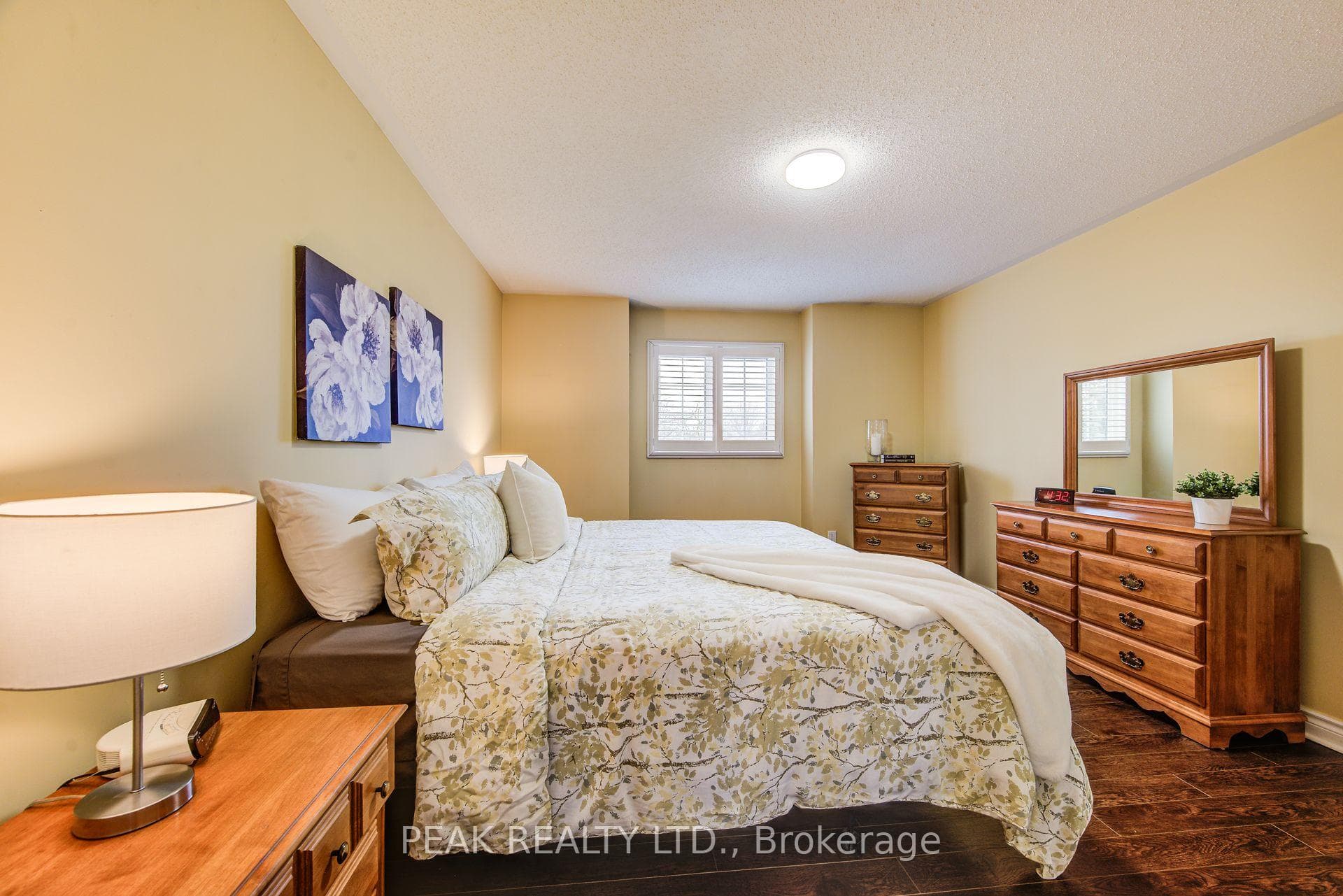 70 King Street photo 33