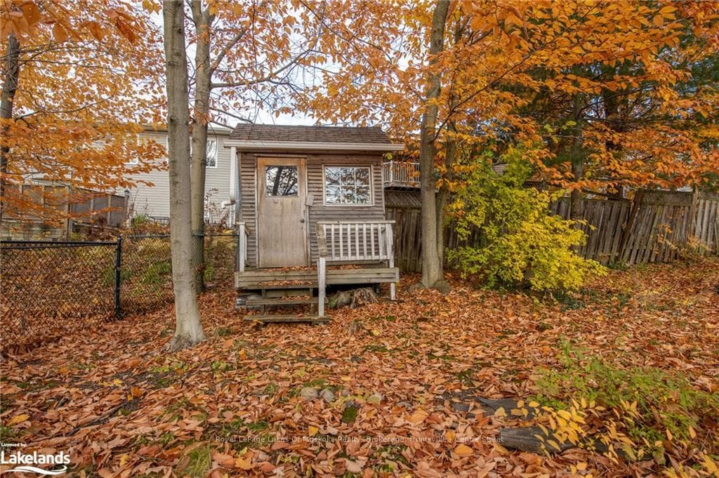 9 CRESTVIEW Drive photo 25