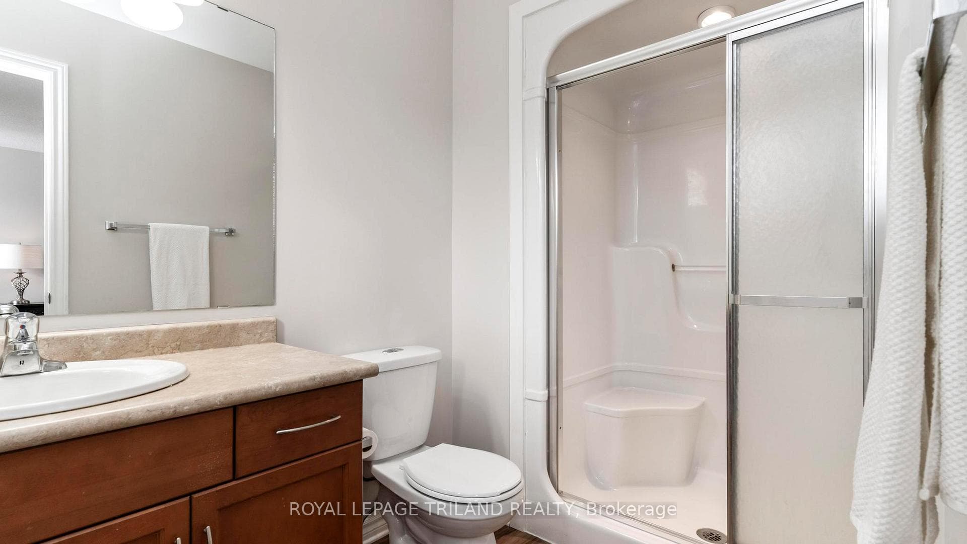36 HUMMINGBIRD Lane photo 17