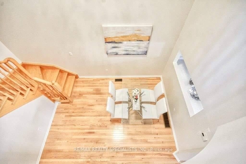 105 CHAMBERSBURG Way photo 20