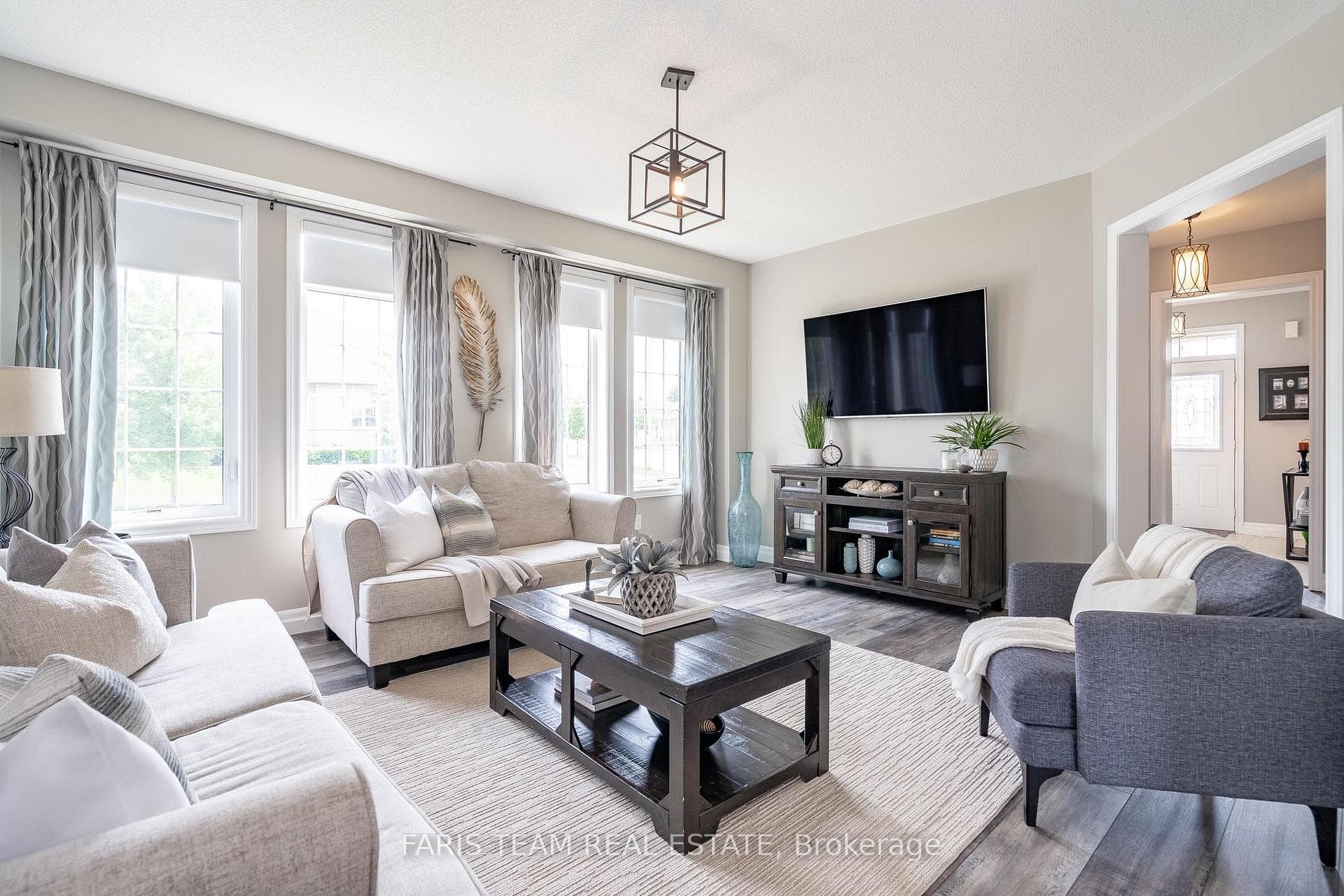 257 Kozlov Street photo 14
