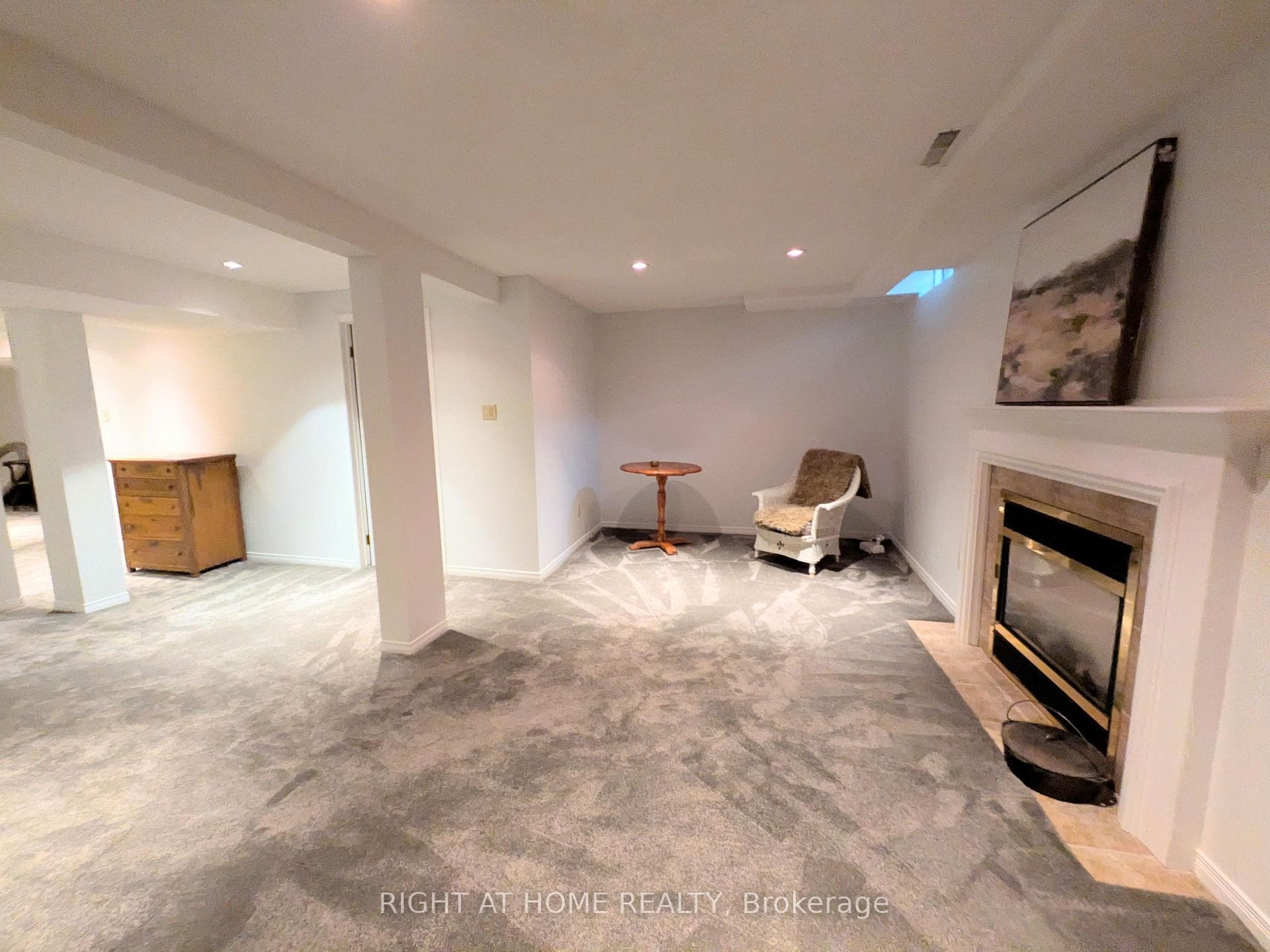 2096 Blacksmith Lane photo 26
