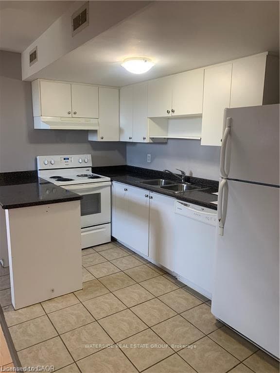 81 Dundas Street Unit 7 photo 1