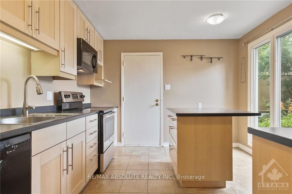 9 JACKSON Court photo 11