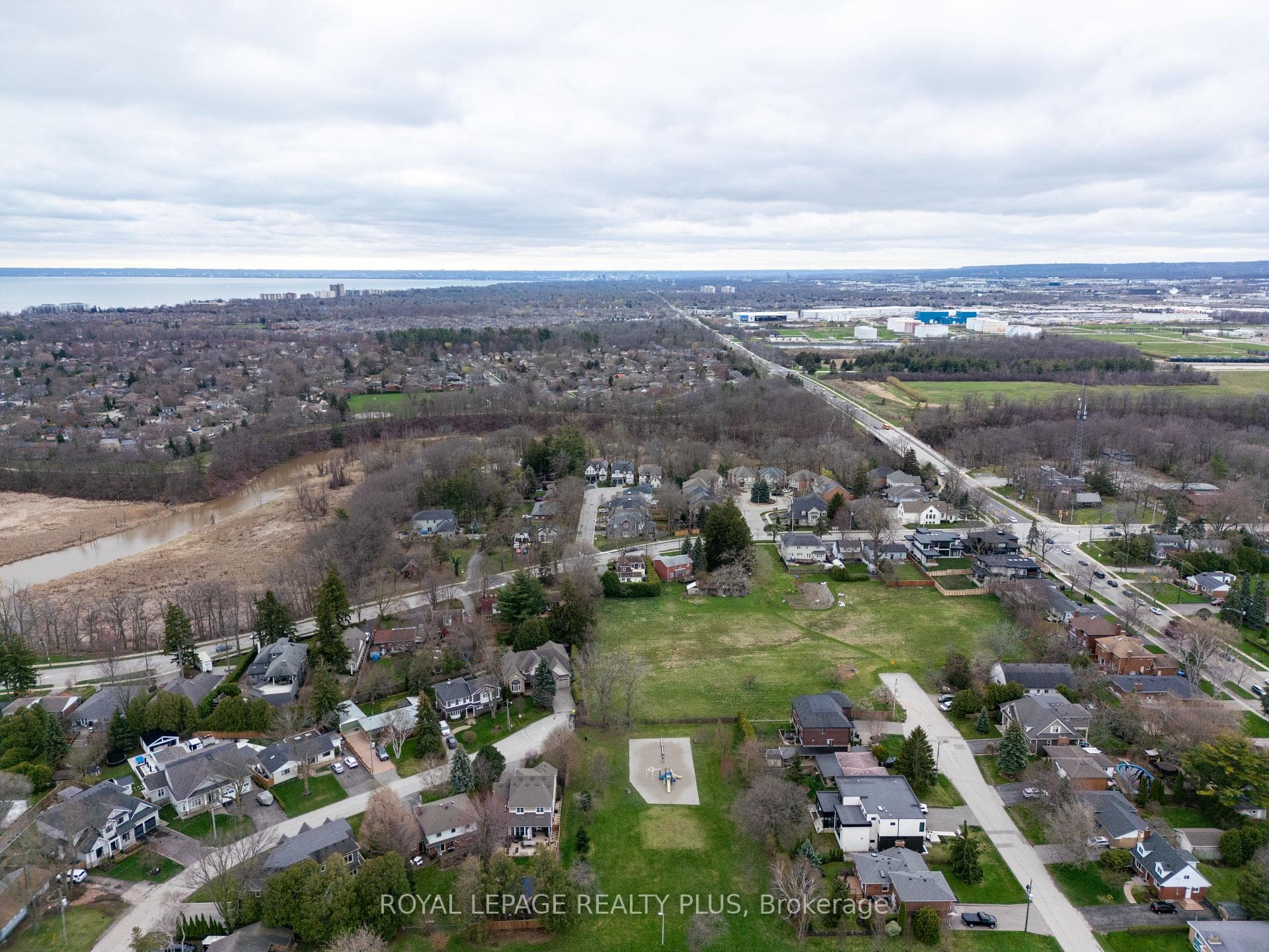 256 Cherryhill Road photo 33