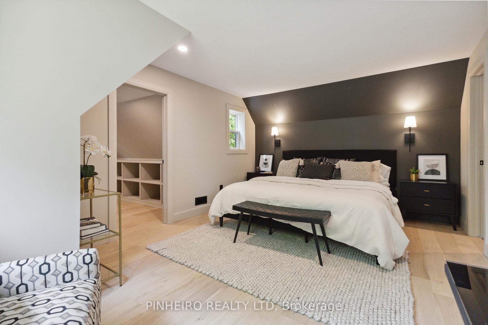 703 Riverside Drive photo 13