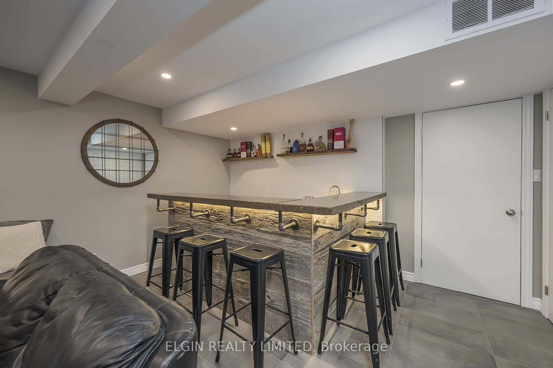 69 SHAW Boulevard photo 35