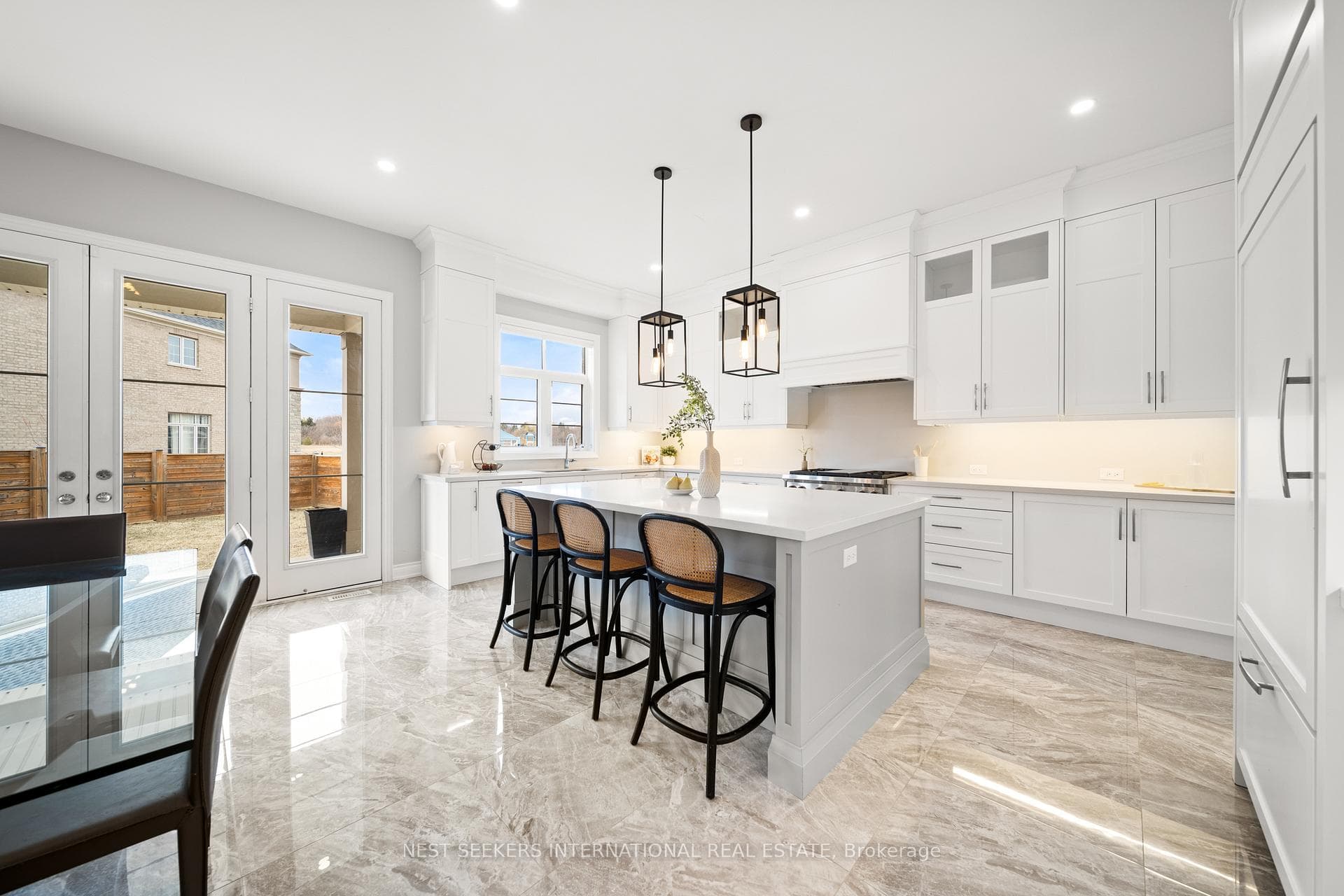 6 Larkin Avenue photo 3