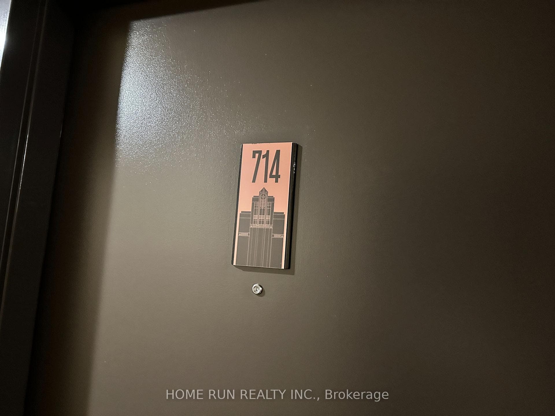 235 Kent Street Unit 714 photo 6