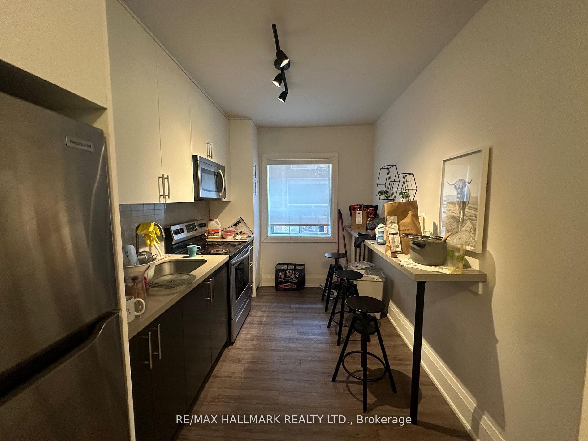 595 St Clair Avenue Unit 7 photo 5