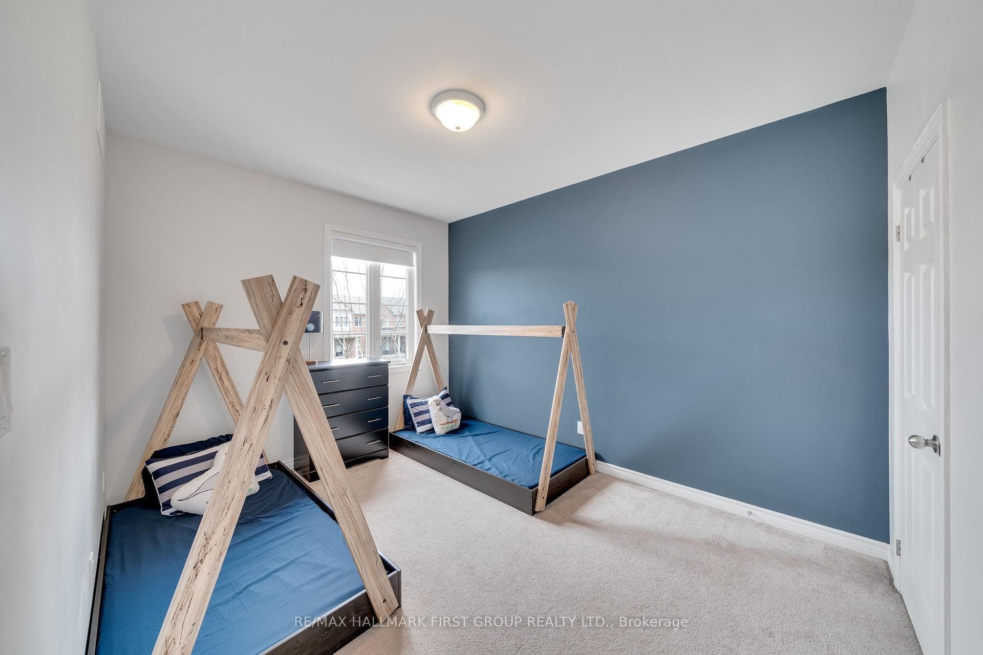1153 Church Street photo 26
