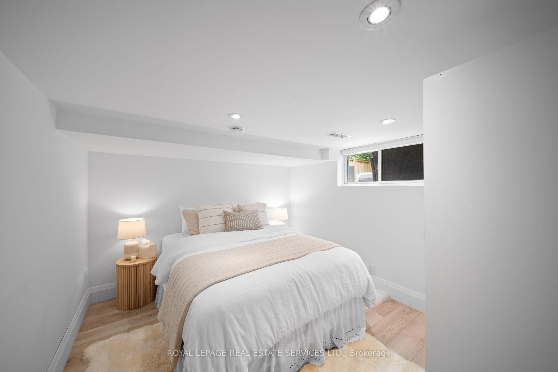114 Humbervale Boulevard photo 24