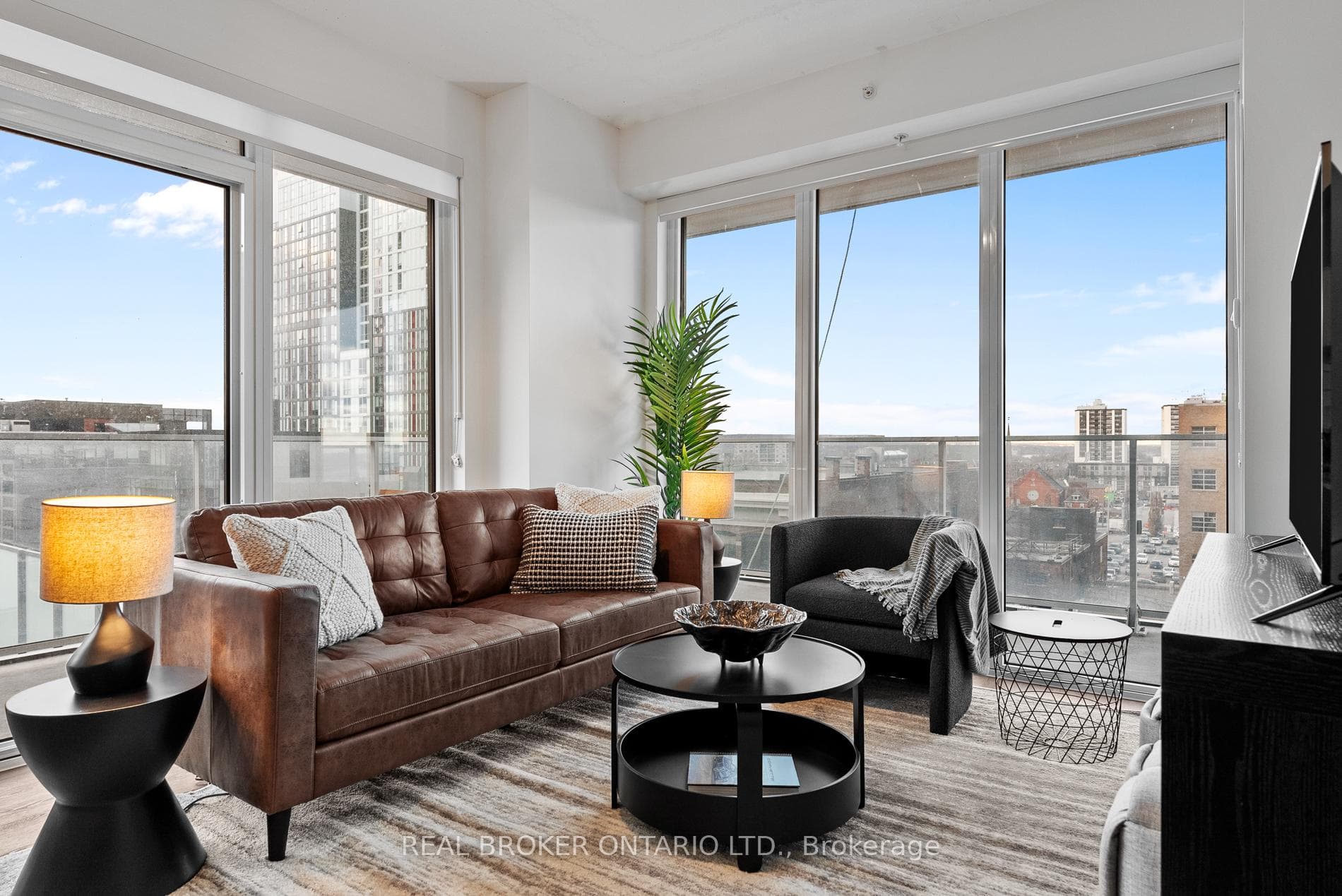 22 Hughson Street Unit 1008 photo 5