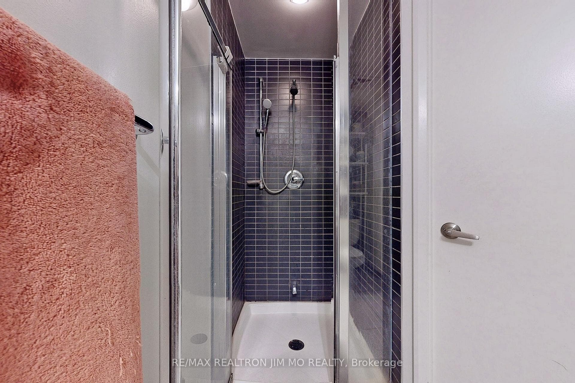 21 Carlton Street Unit 3809 photo 22