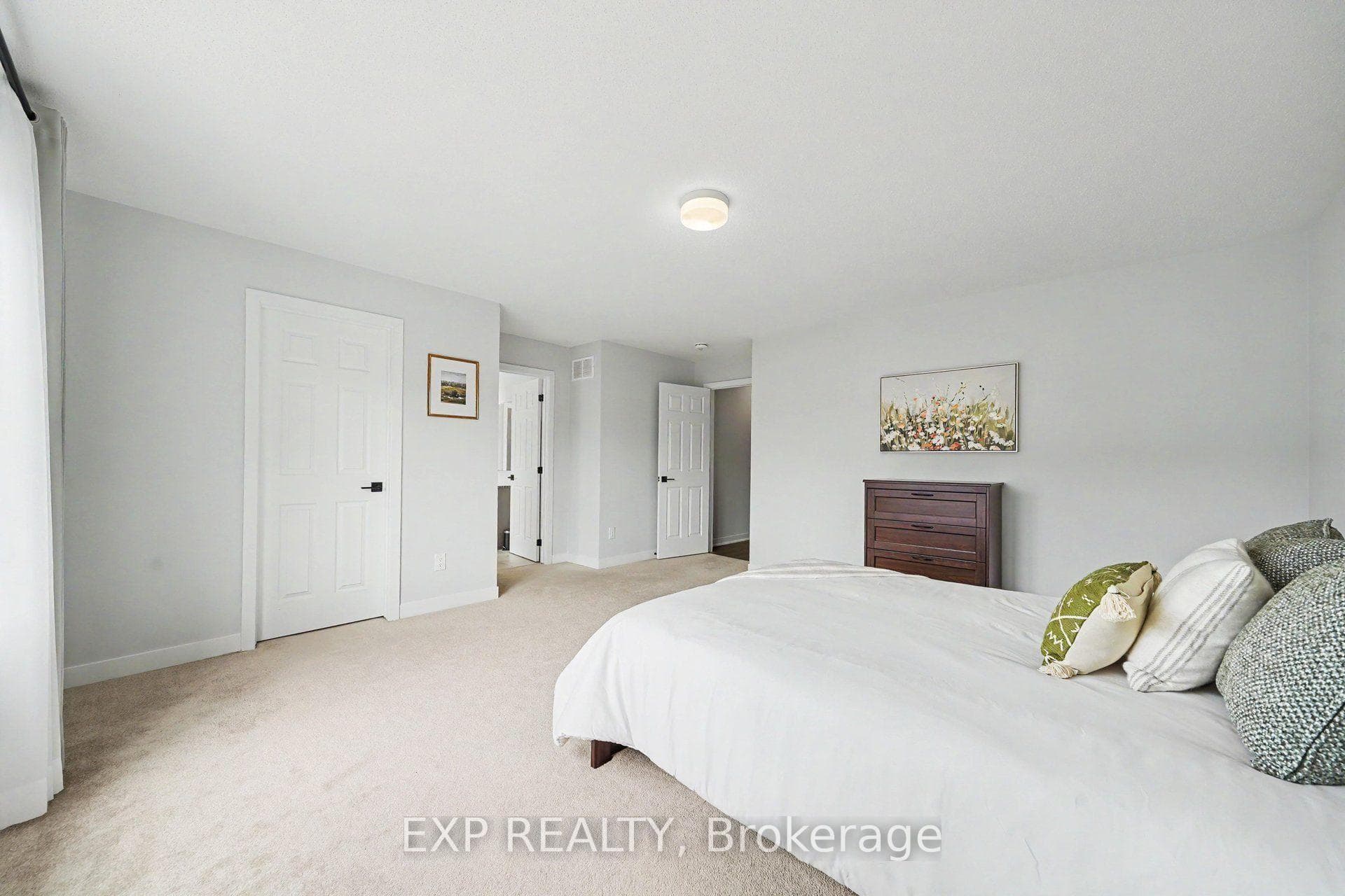 818 Crossgate Street photo 21
