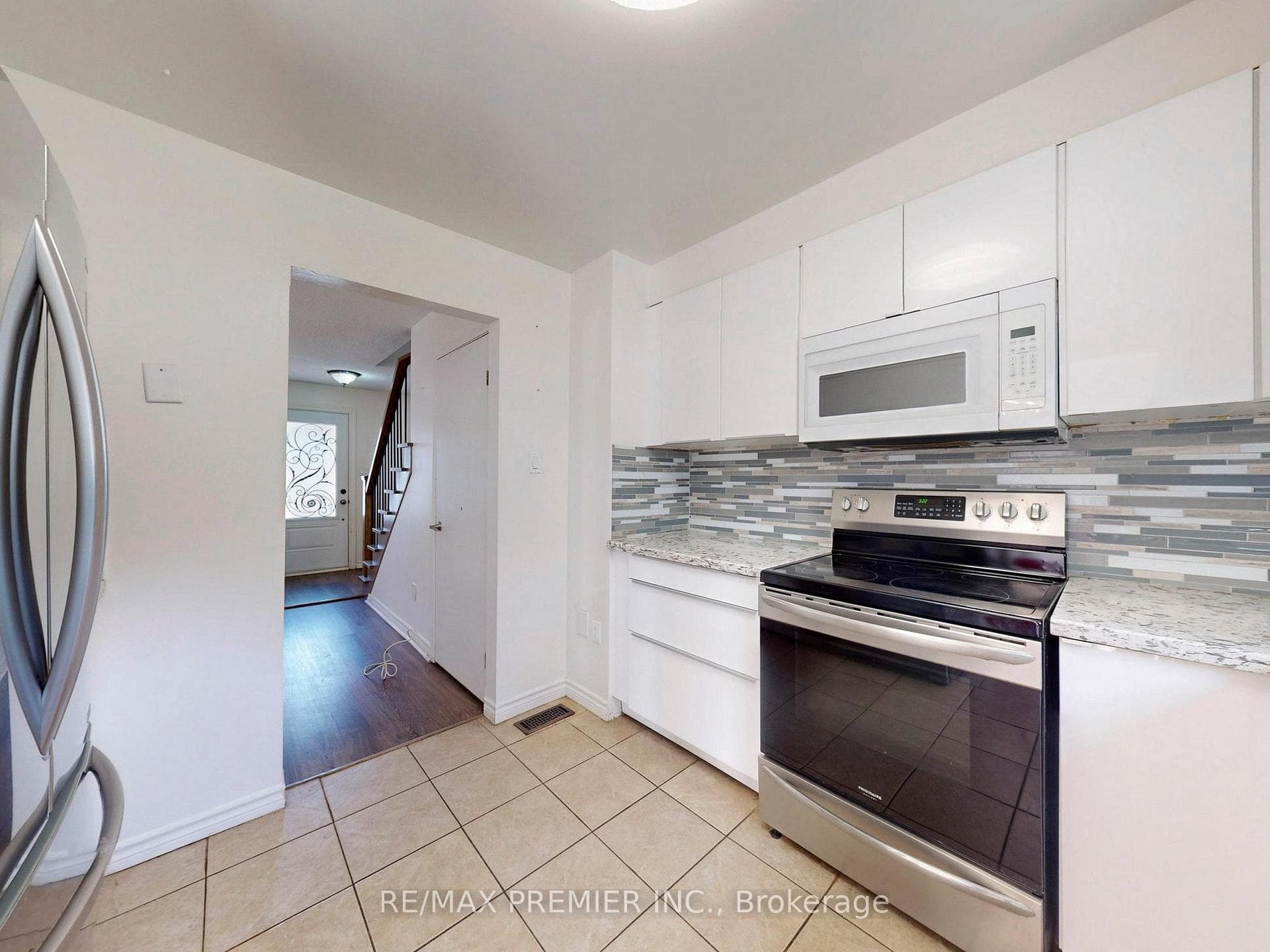 88 Radford Drive photo 20