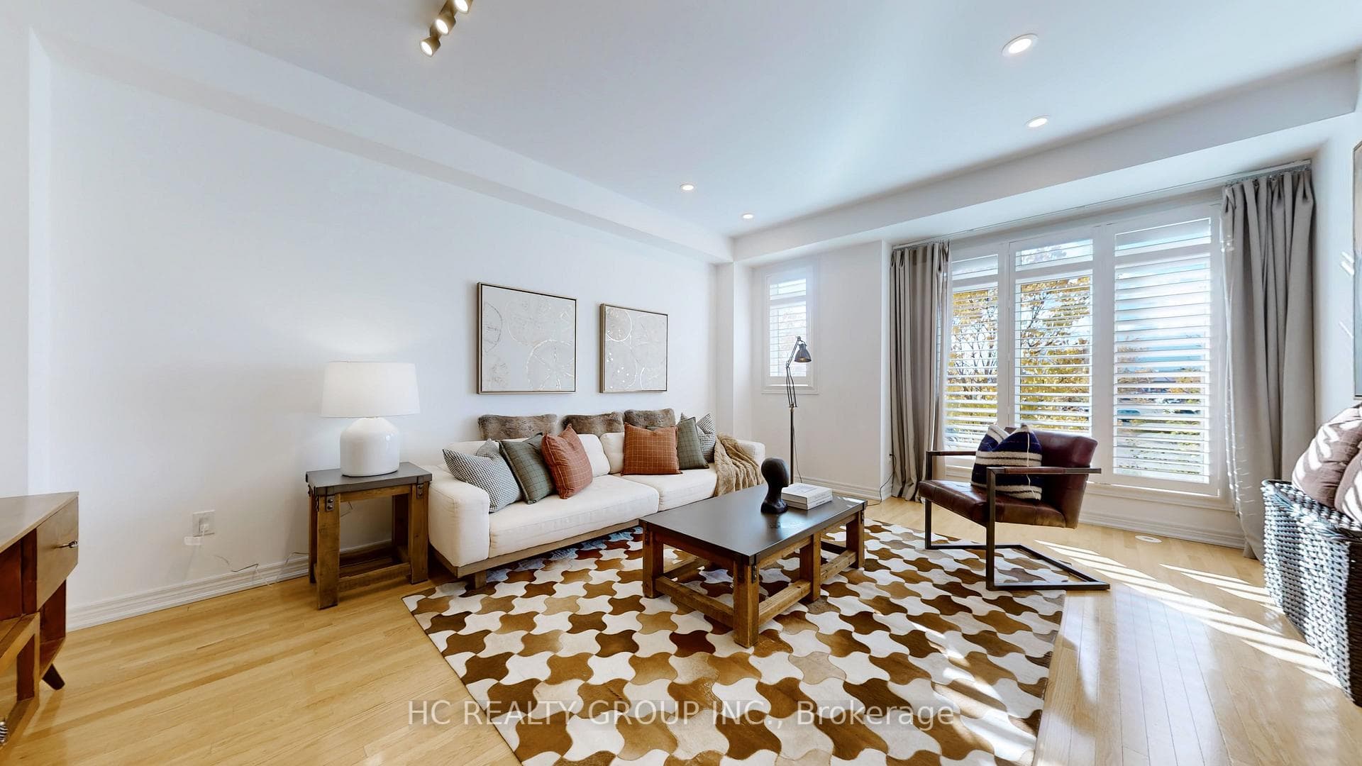 189 Zokol Drive photo 4