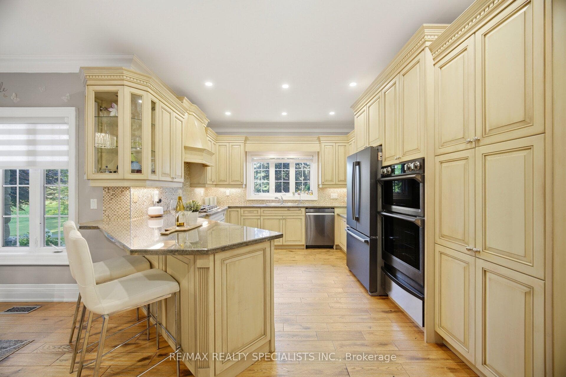 10 Valley Hill Drive photo 16