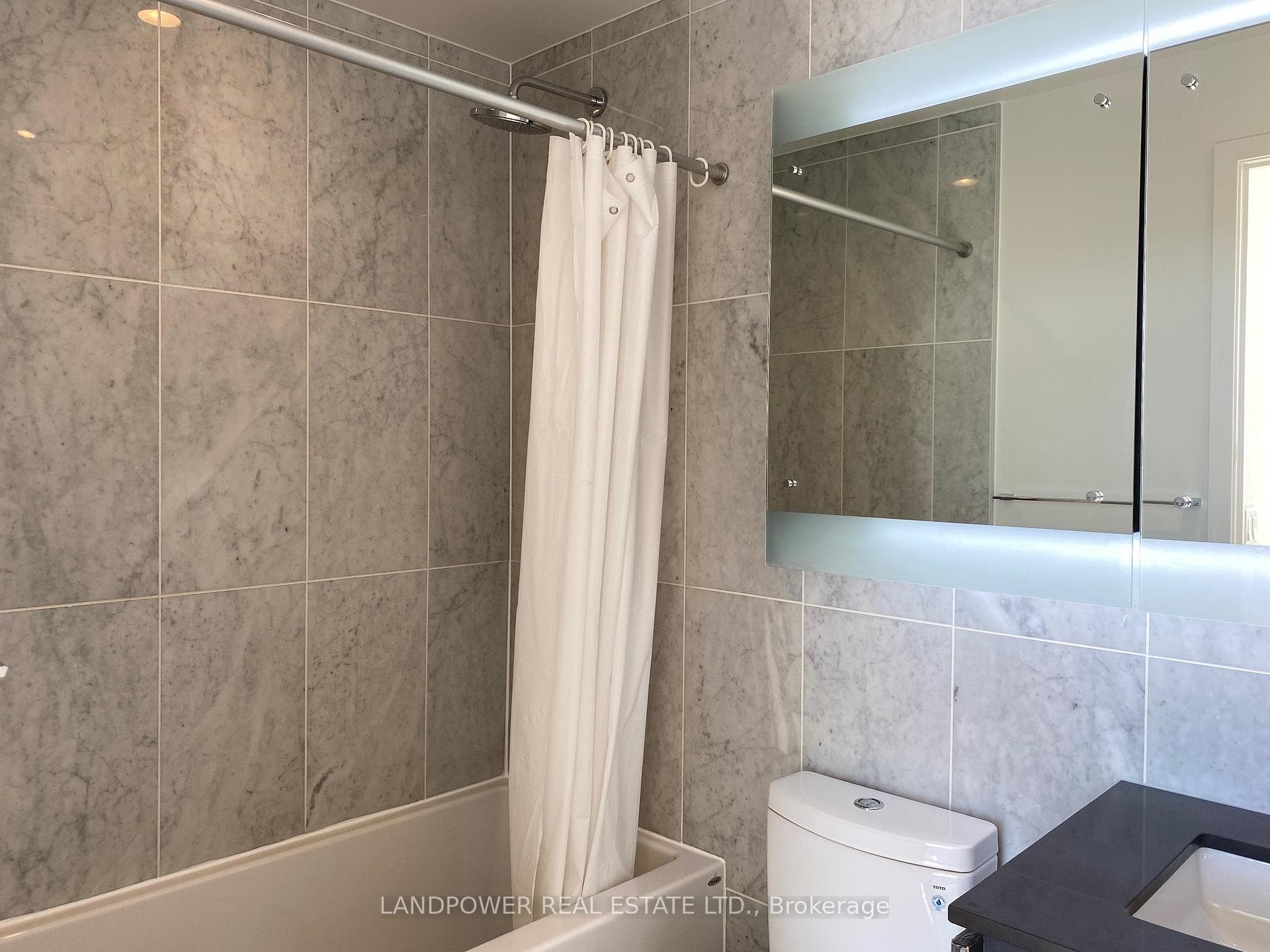 115 McMahon Drive Unit PH 10 photo 11