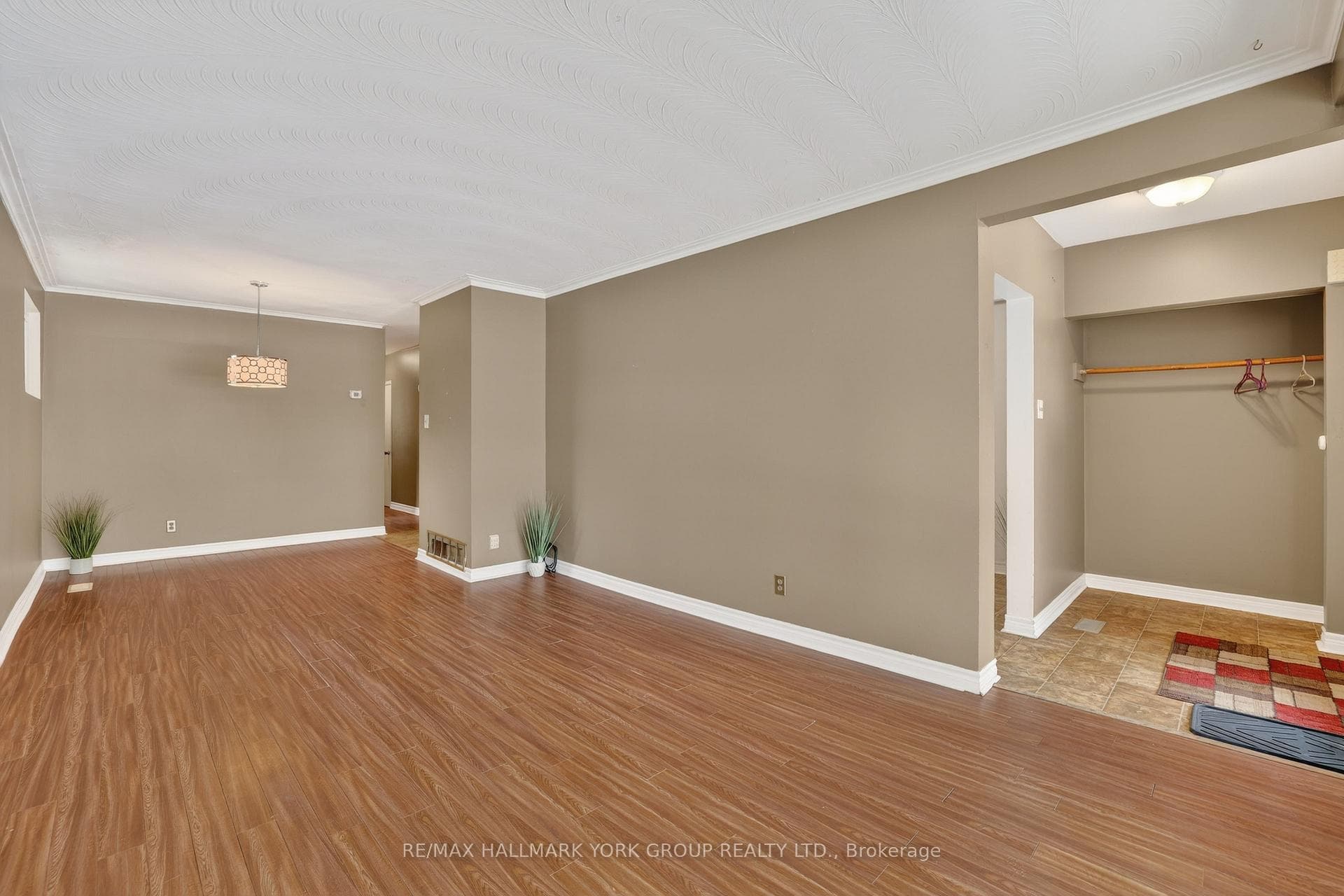 510 Brimorton Drive photo 10