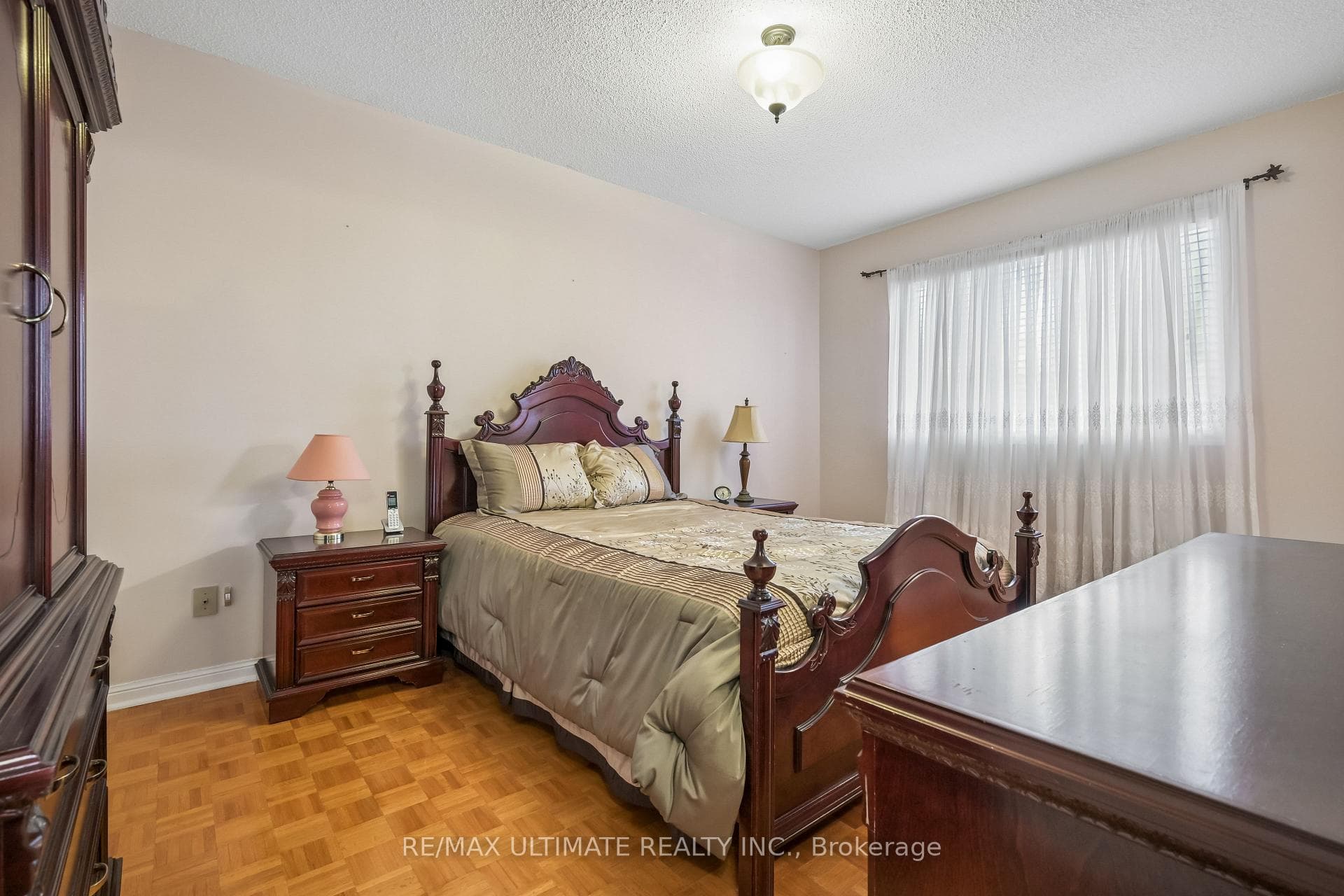 165 Sellers Avenue photo 11