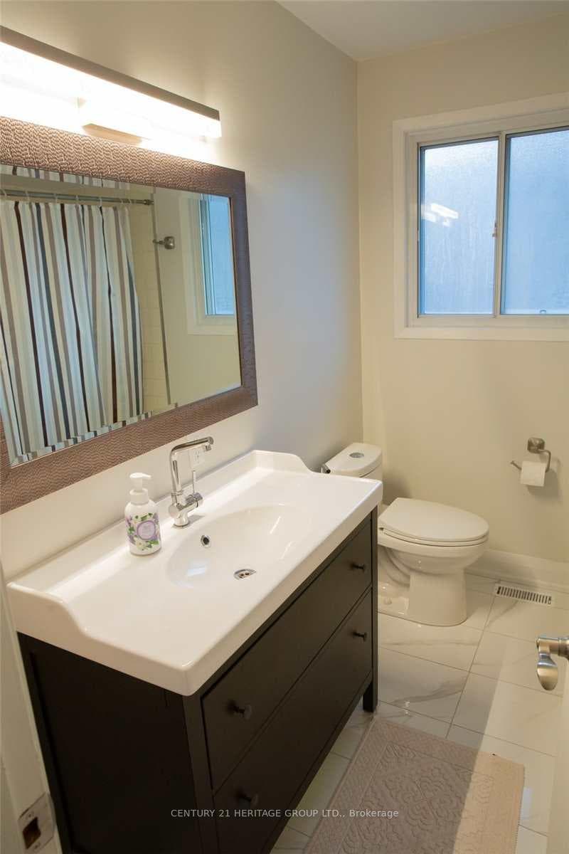 65 Bellbury Crescent photo 10