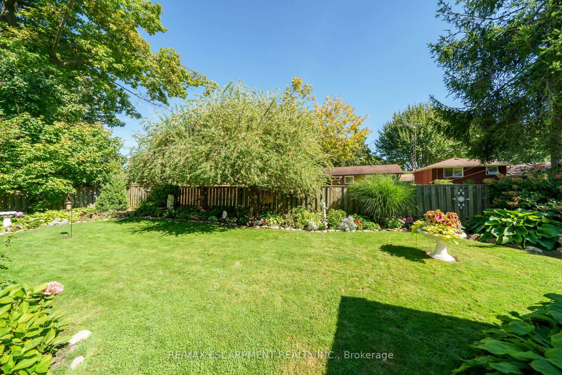 125 Brookfield Boulevard photo 33