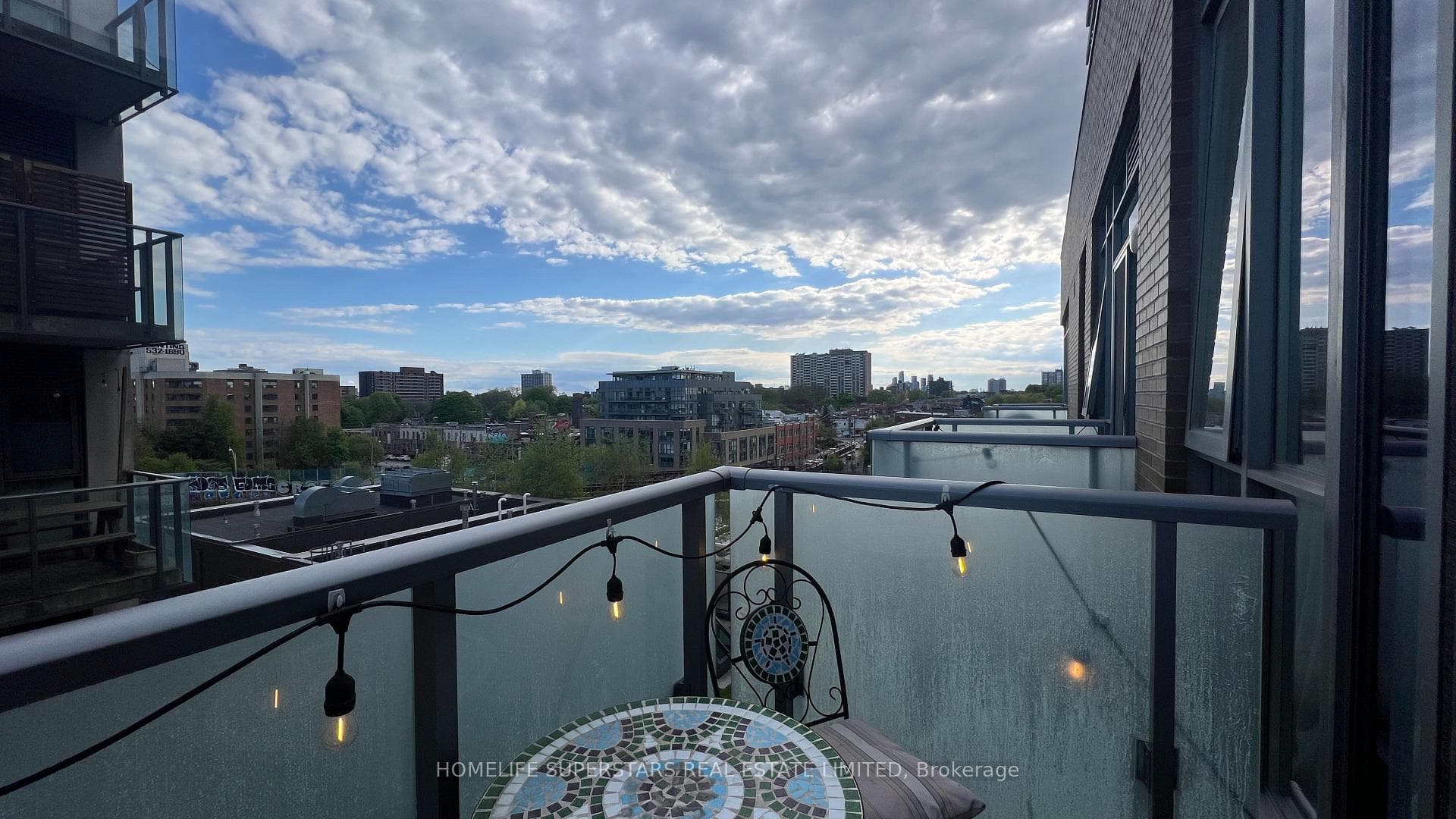 8 Gladstone Avenue Unit 612 photo 10