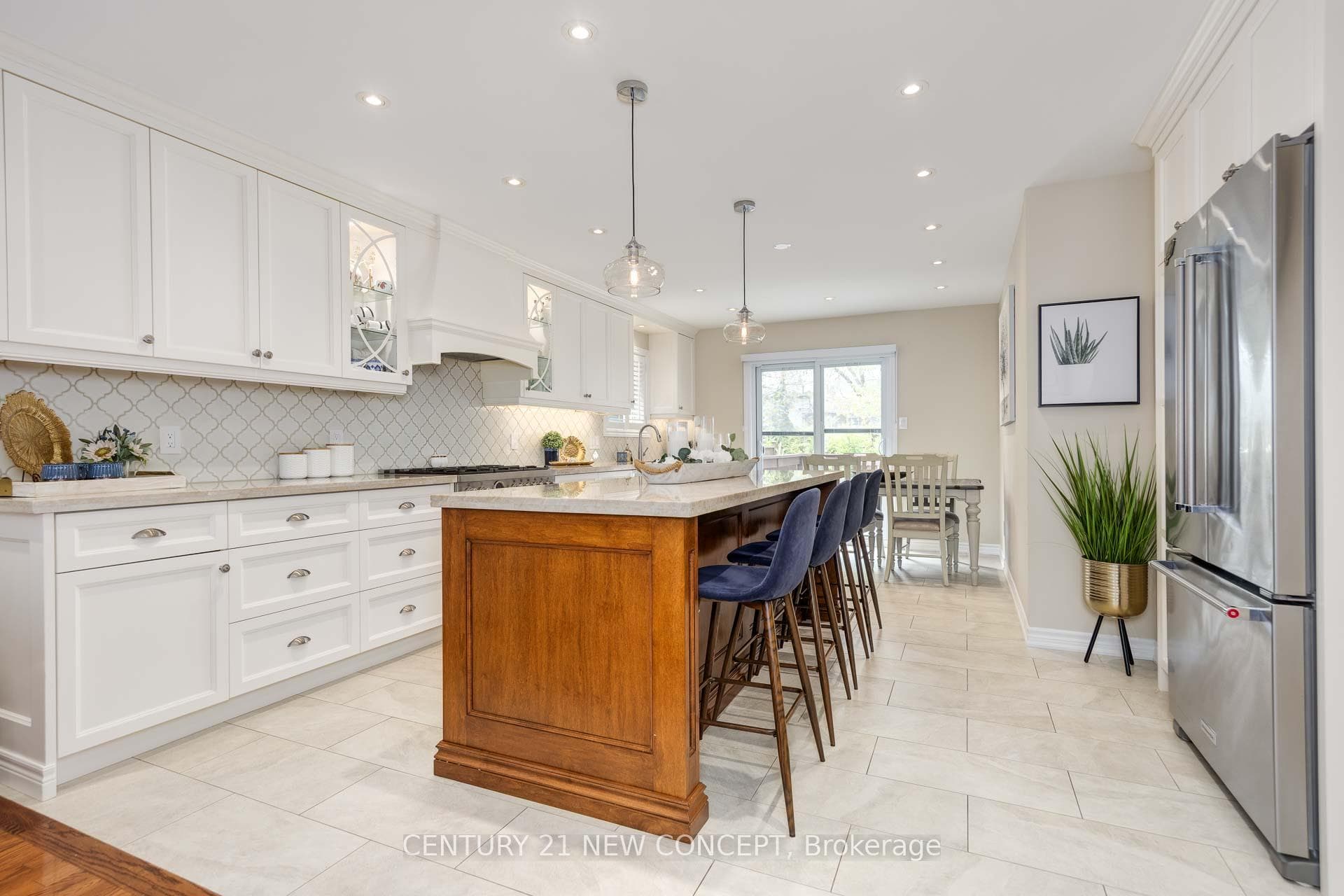 32 Strawberry Hill Court photo 14