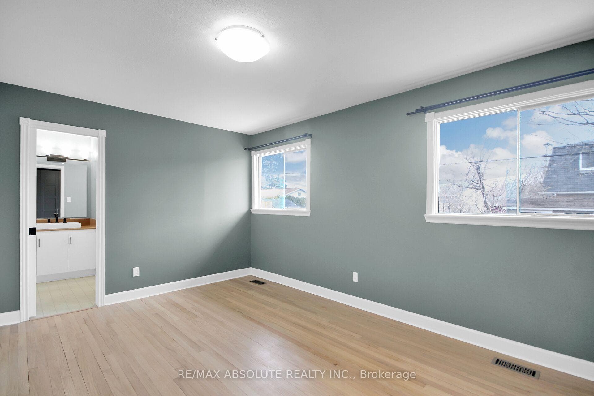 60 Foothills Drive photo 30