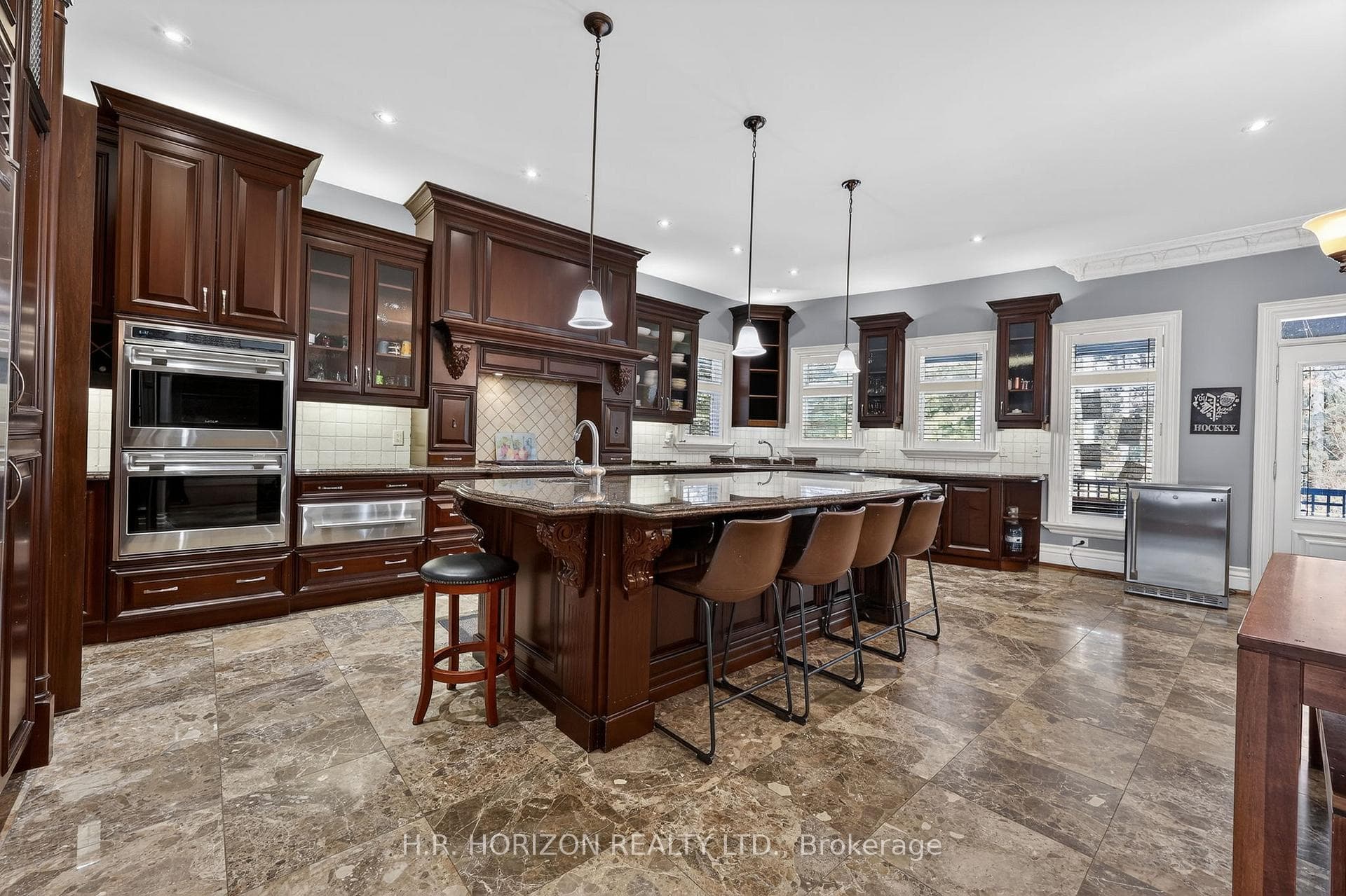 13045 Jane Street photo 18