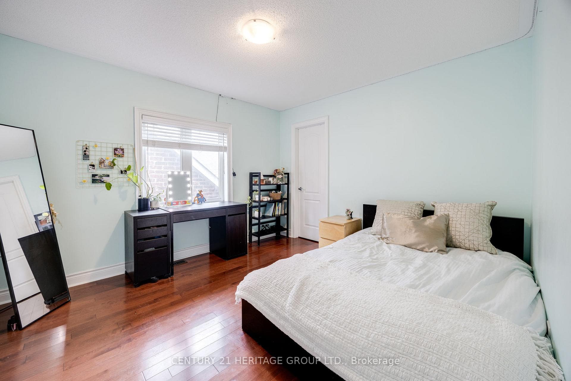 395 Kwapis Boulevard photo 14